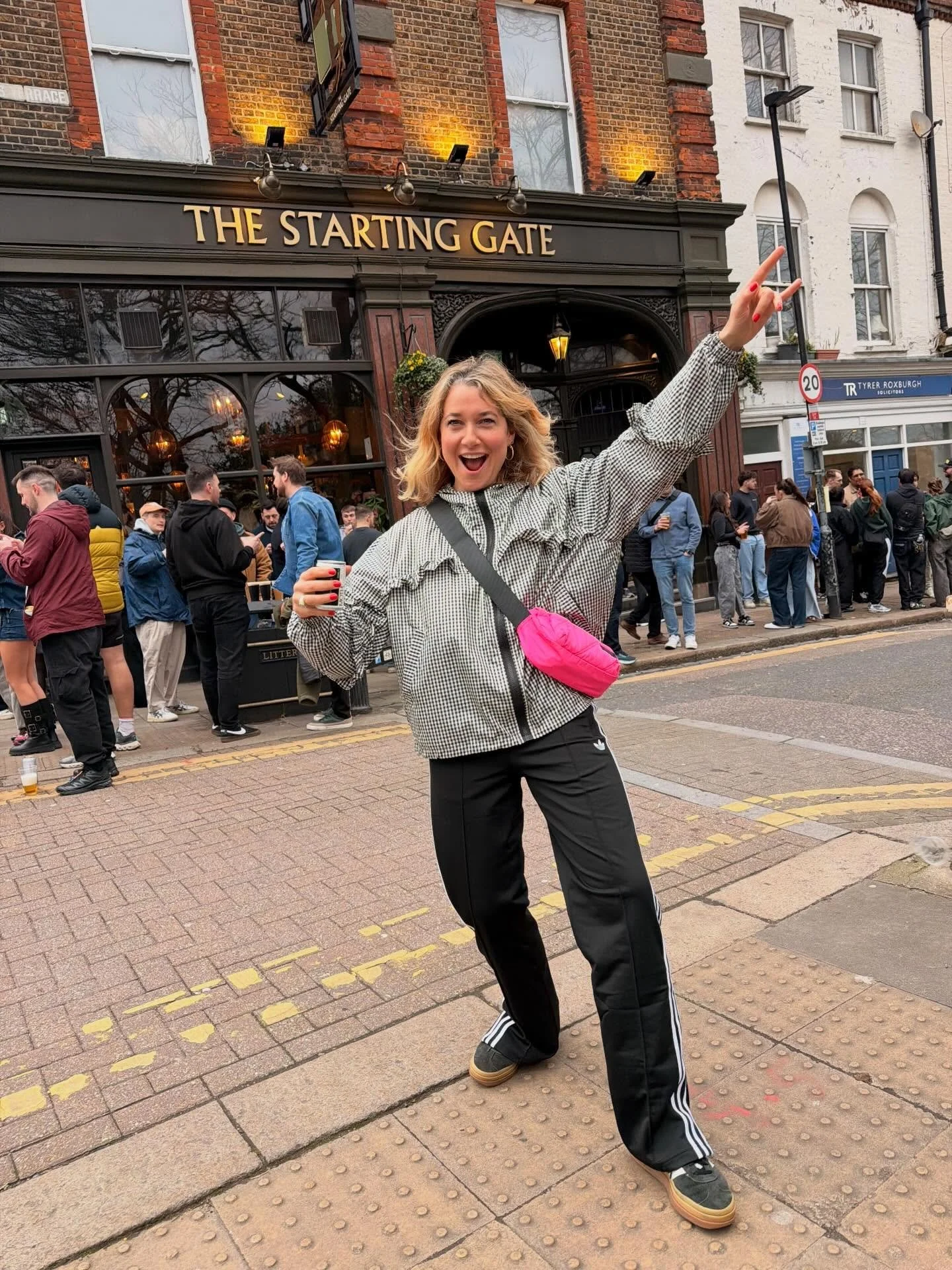 Outfits &amp; Antics ✨💋💋

#dresslikeamum