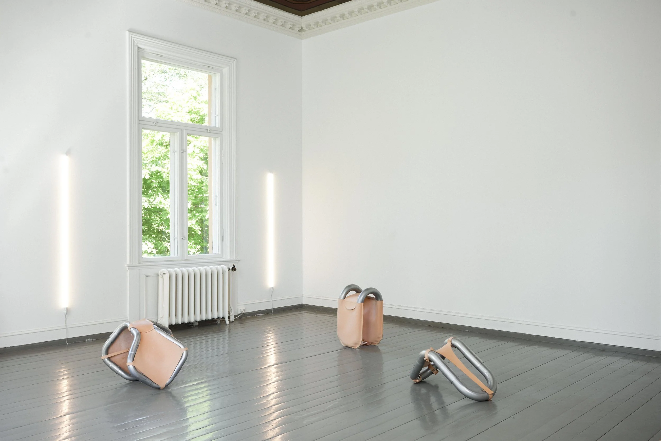 Erle Saxegaard: Instruments for drawing down the moon