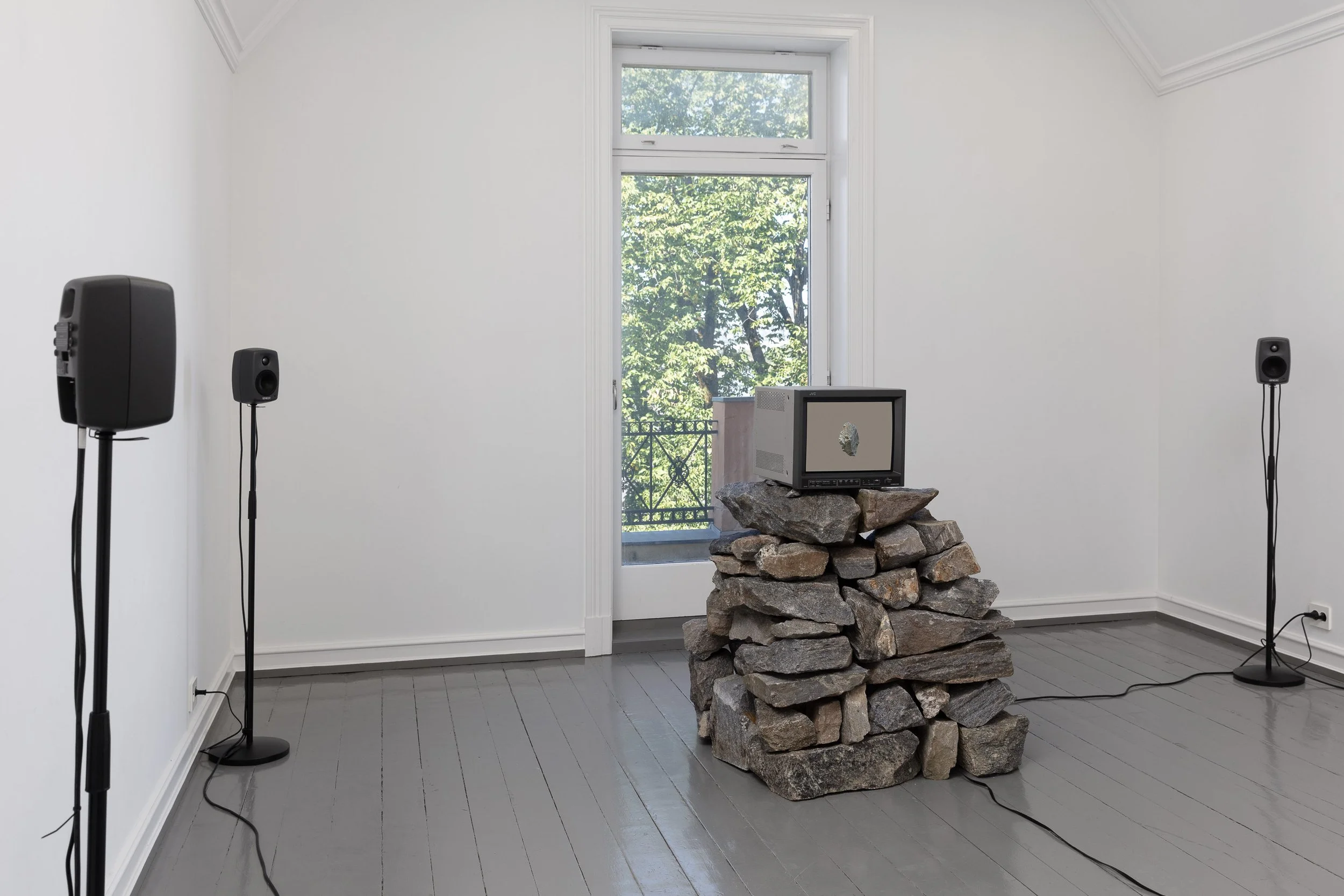 2026_09_BHF_On Movements in Stone_WebRes_19.jpg