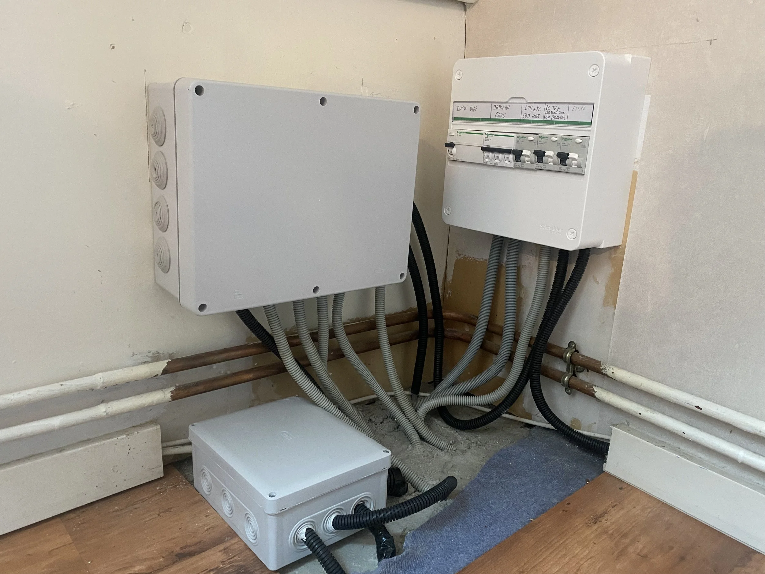 Mise au normes Tableau Blausasc.jpeg