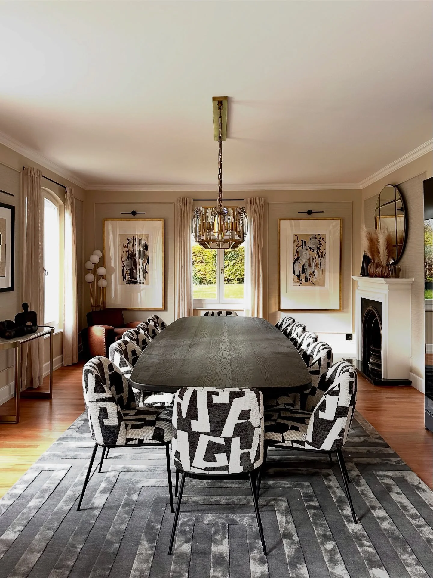 After and before alert! ✨ I know you like these and here is a recently completed project special! Brighter, warmer, and exciting space to live and entertain in, don&rsquo;t you think? And the huge dining table means you never have to edit your invite