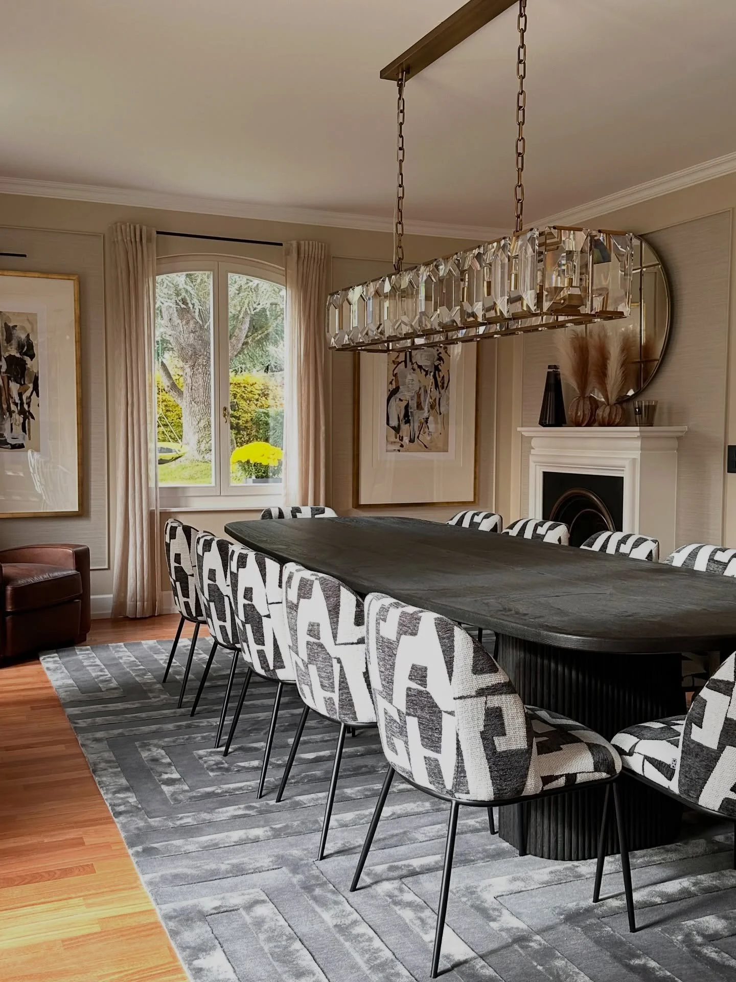 Hello Instagramfamalam&hellip; hope you&rsquo;re well and aren&rsquo;t suffering from too many choccie eggs over Easter&hellip;? (Anyone else out there just love the tip of the chocolate bunny ears best? Maximum value yield per bite, generously leavi