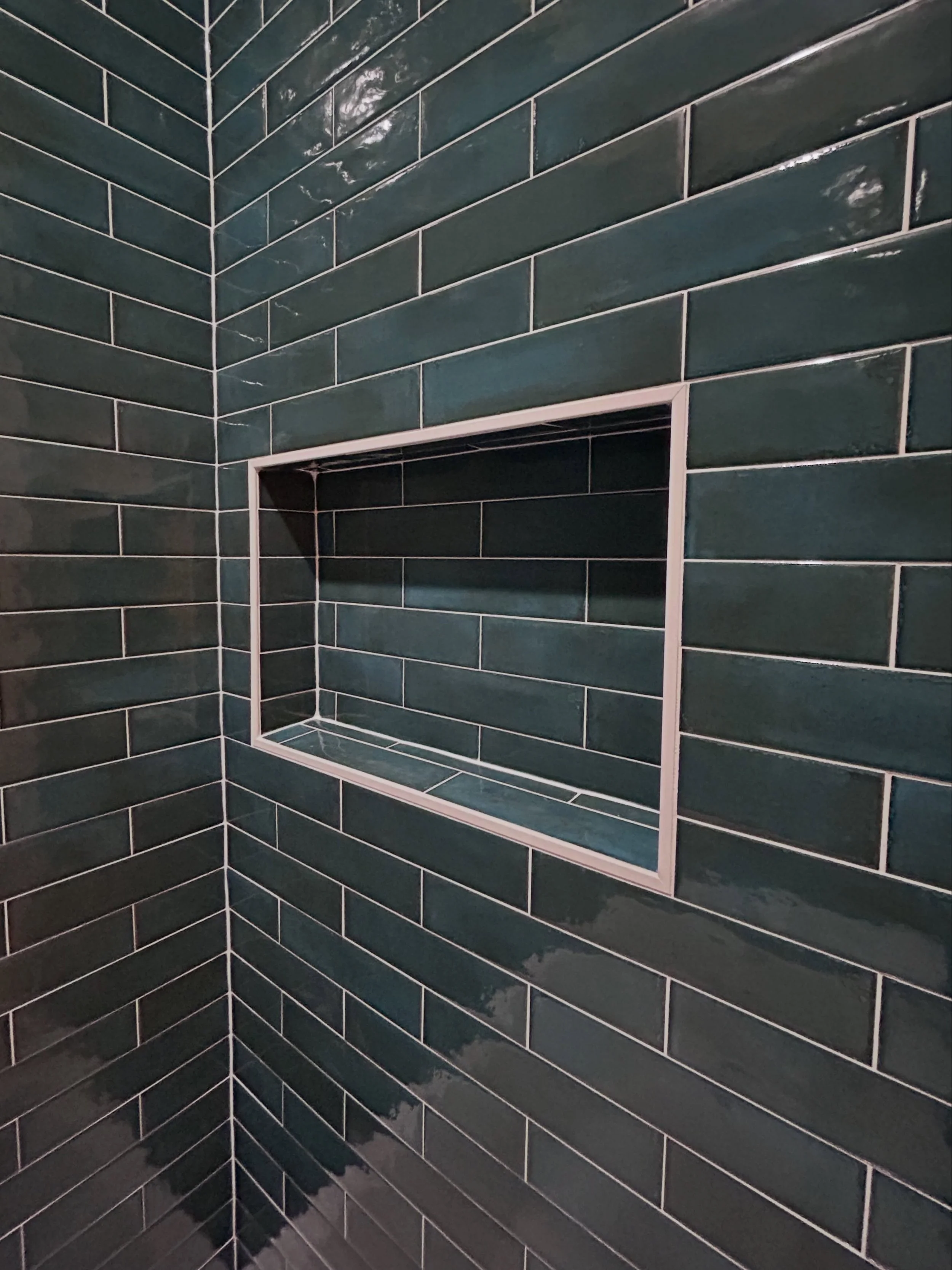 Add character to your home with COLOR✨

Color-drenching can take your bathroom remodel to the next level. Color doesn&rsquo;t have to be scary if you do it right!🎨

Wondering where to start? Leave us a comment below with your dream color &amp; we&rs