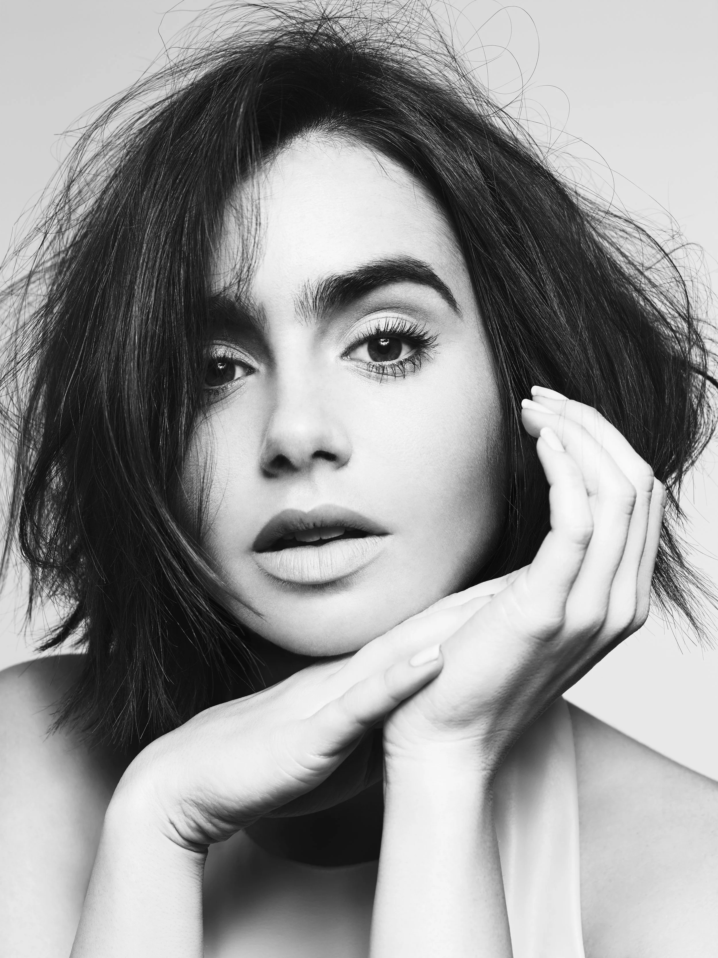 NJ_Lily_Collins_5.jpg