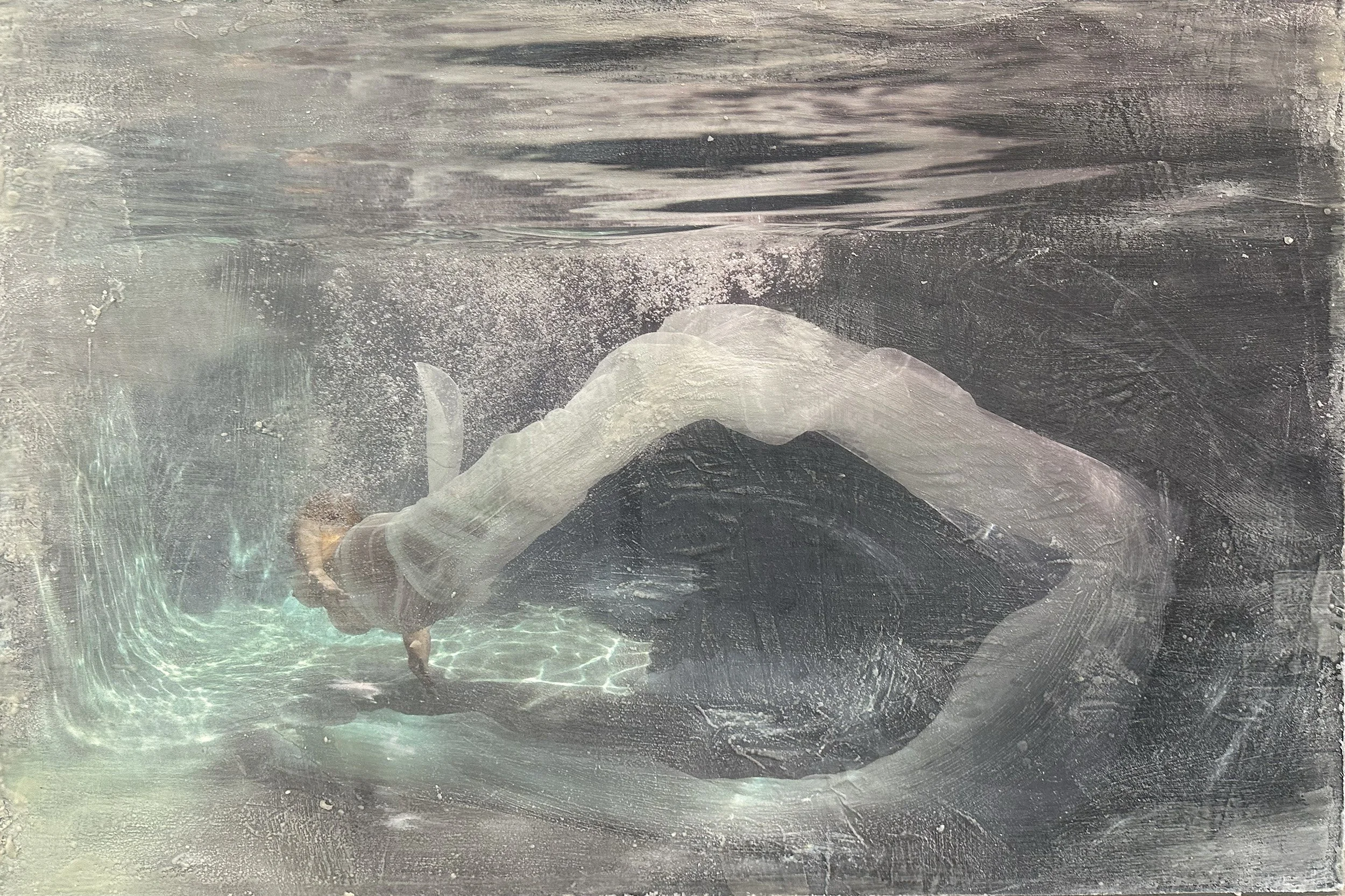 Thalira Ascendant · 44 × 66 inches