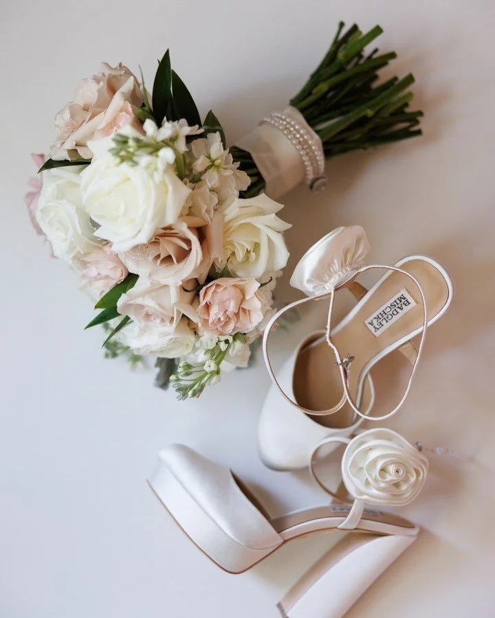 A rose by any other name would smell as sweet. 

And on this day, every rose was the sweetest for E &amp; E ♡

Host: @hostedbyhana 
Photography: @leighmadeleine.maine 
Venue: @innbythesea.maine 
Flowers: @minkaflowers 
Dessert: @hanamicakedesign 
Hai