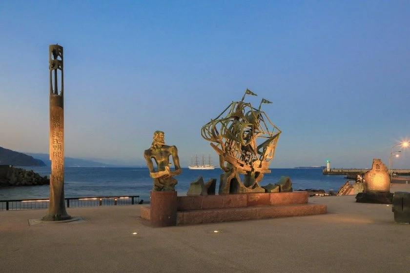 Ship Builders shore 2.jpg