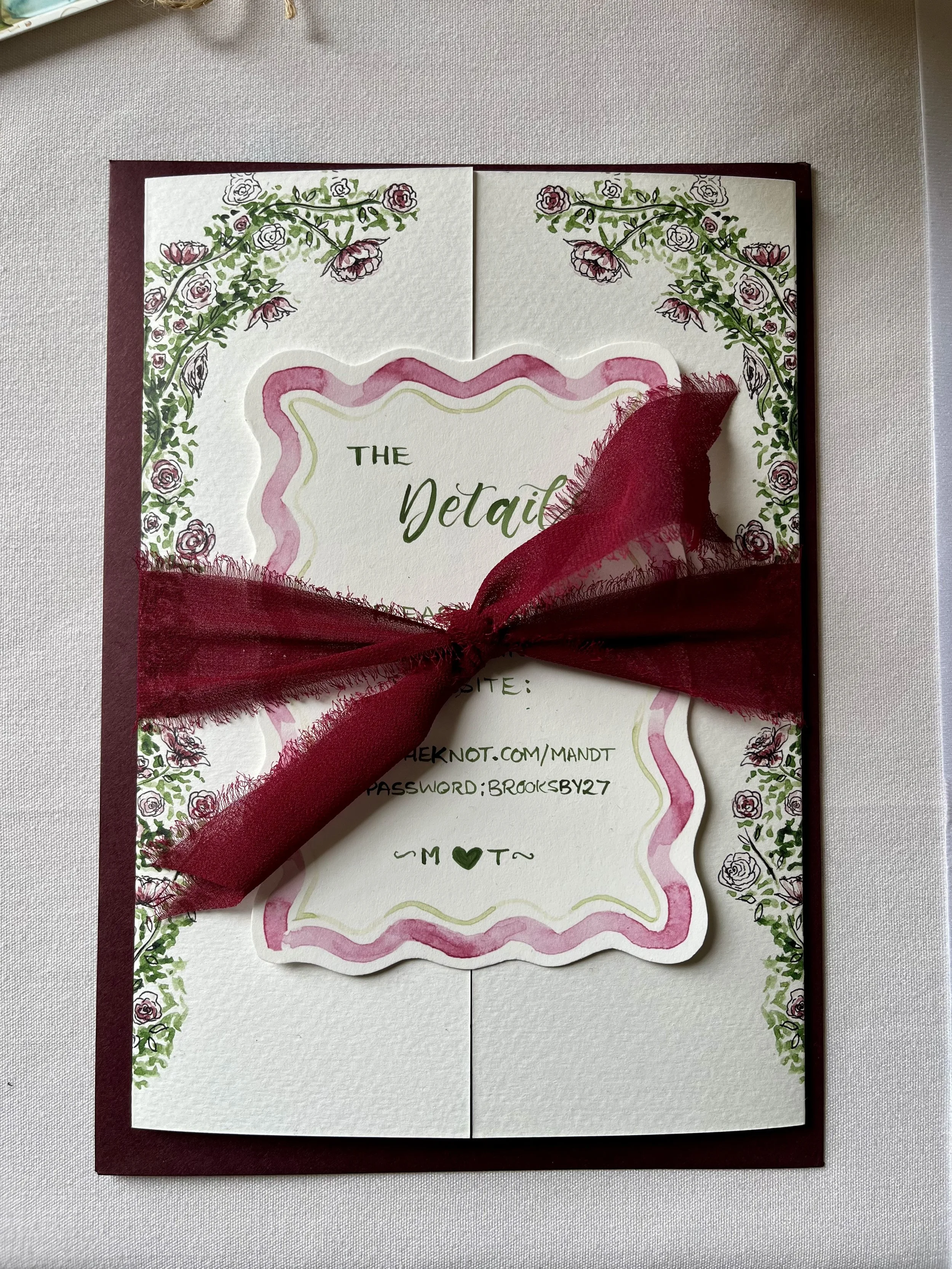 Han painted wedding stationery, set the tone of your wedding day with exquisite bespoke stationery.