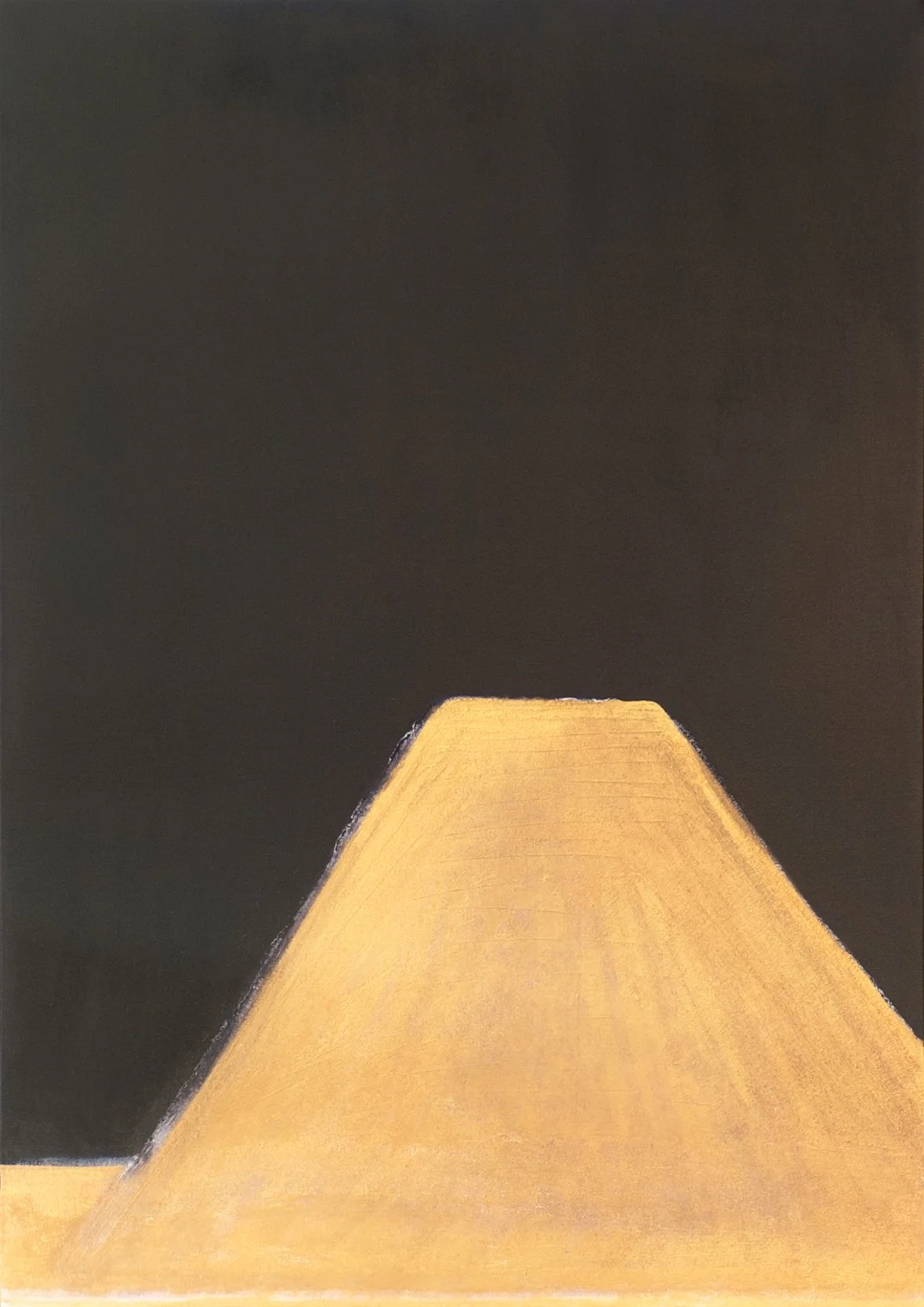 Titel: Komm mit! Eine Pyramide, ein Berg, gemalt in Gold- und Kupfertönen in Kontrast vor einem dunklen Hintergrund.  
Dieses Bild war eine Einladung zu einer Ausstellung im Jahr 2014 und dazu, etwas Neues zu erkunden. 
