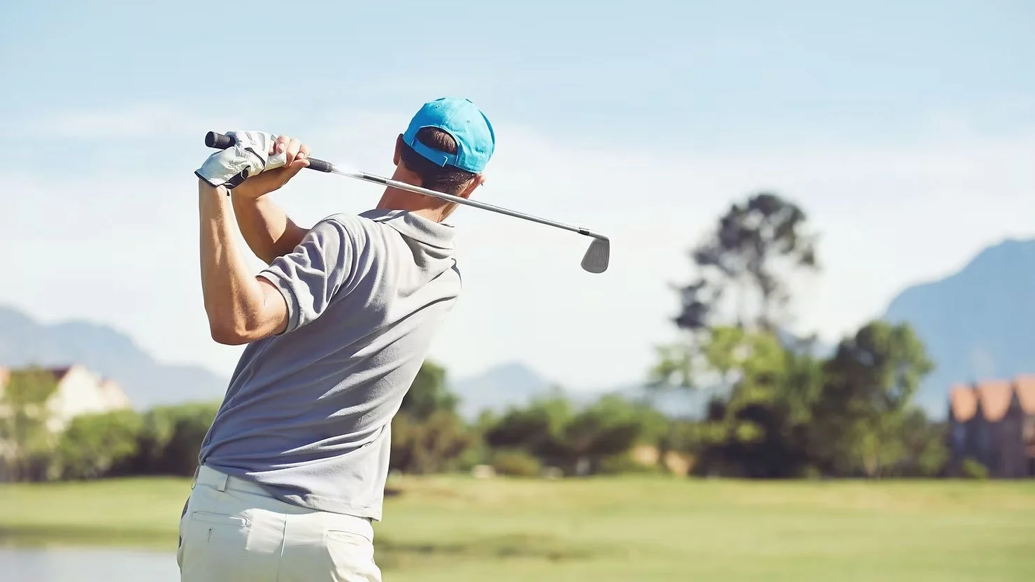 Il Gomito del Golfista: Strategie Efficaci per Vincere l'Epicondilite e Tornare in Campo