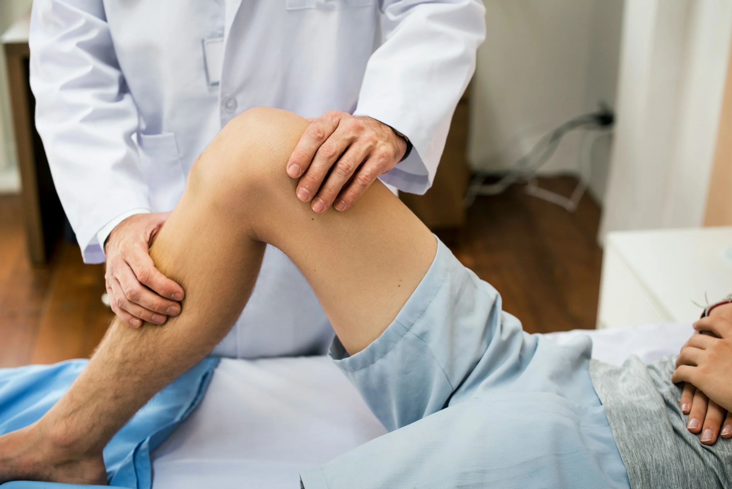 Protesi di ginocchio: come capire se nel 2026 è il momento giusto