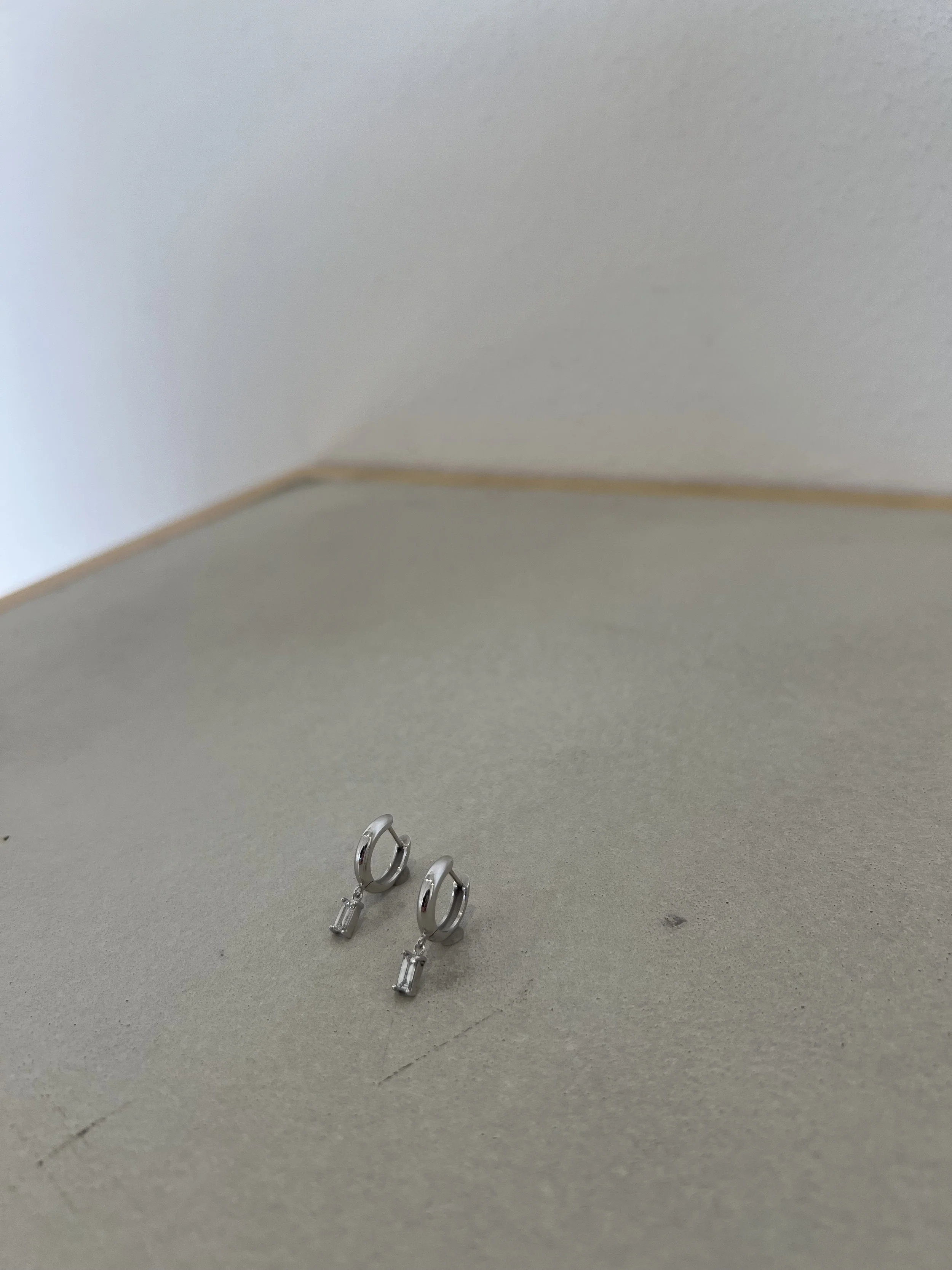 Kreolen Weißgold Diamant 7.jpeg