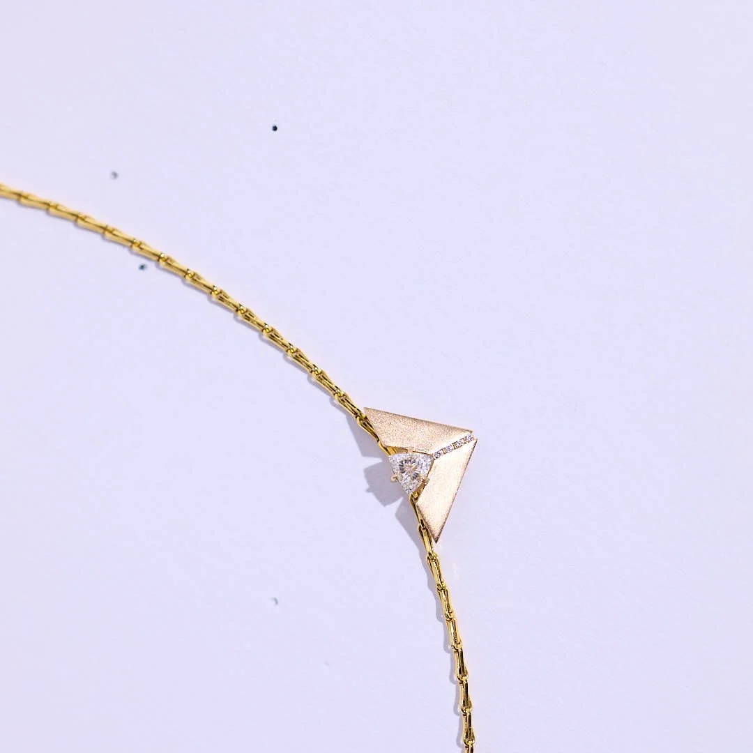 Aubrey-Delphine Catalog19271.jpg