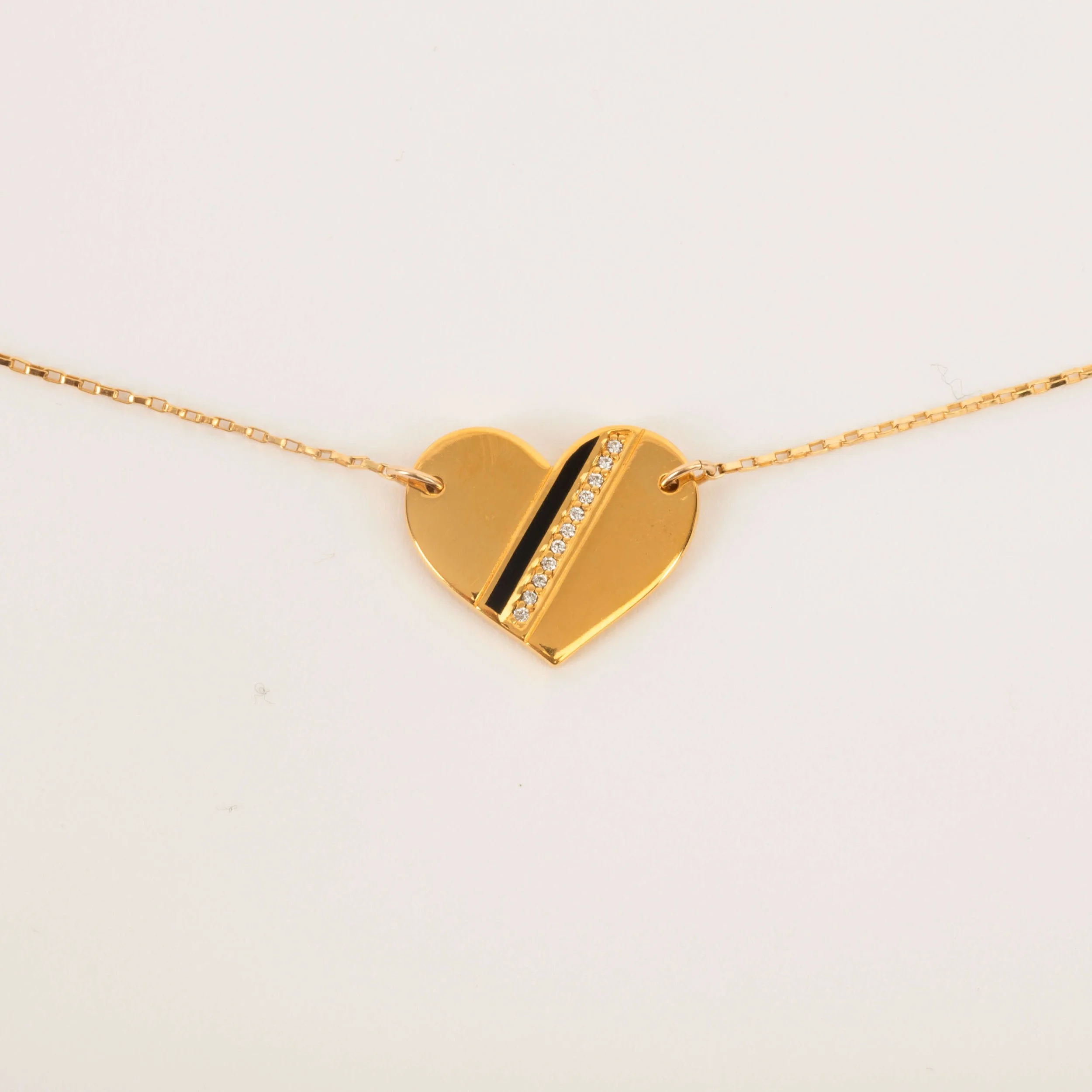Gwen Beloti Jewelry Necklace Pendant Gold 1.JPG