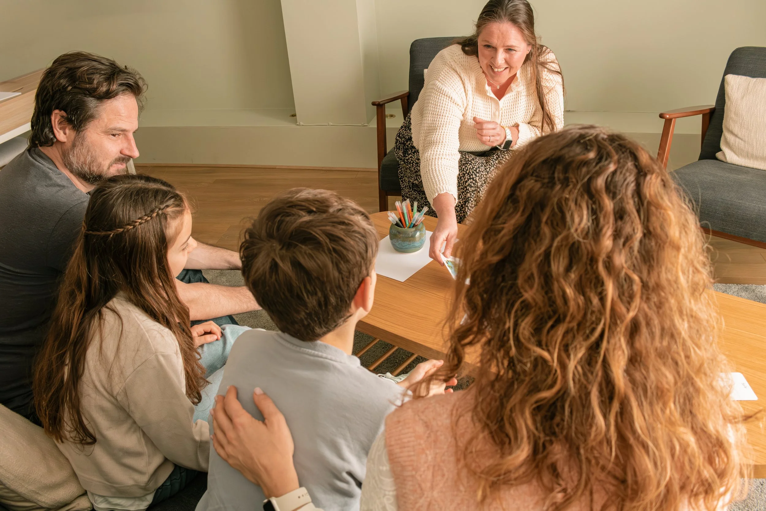 Integrative children and family therapy supporting emotional wellbeing across the UK online and in person