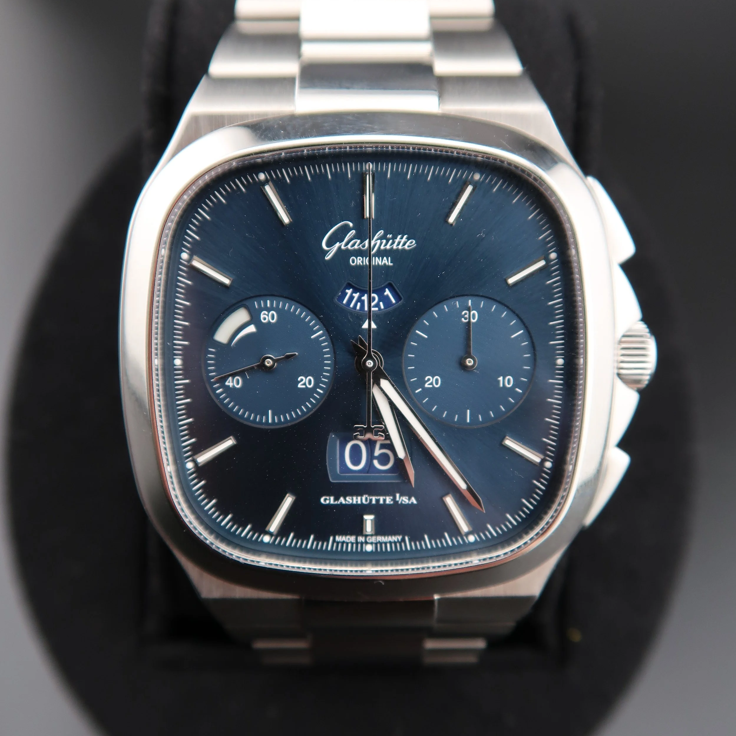 SOLD Glashutte Original Seventies 1-37-02-08-02-70 2025
