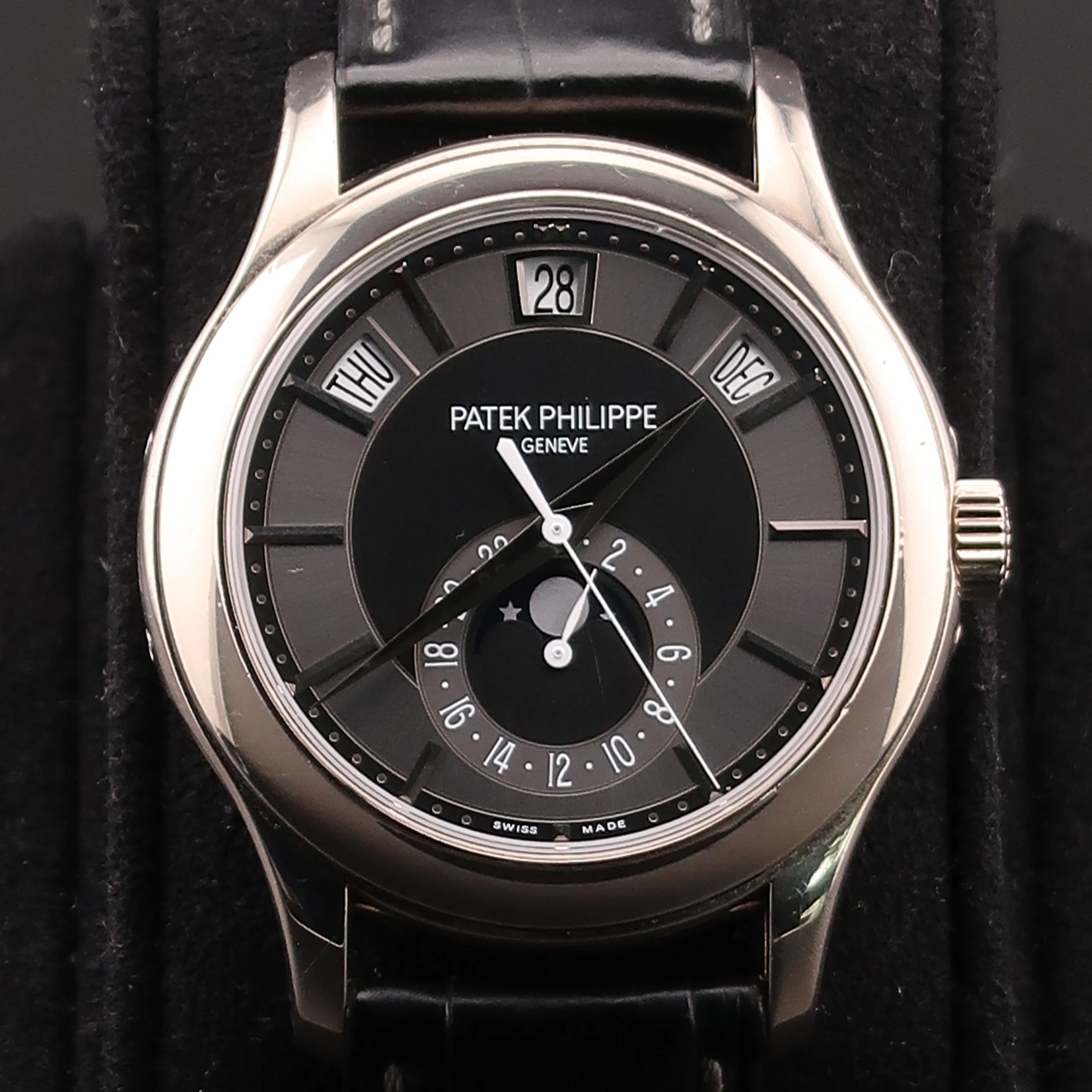 Patek Philippe Annual Calendar 2015 40MM