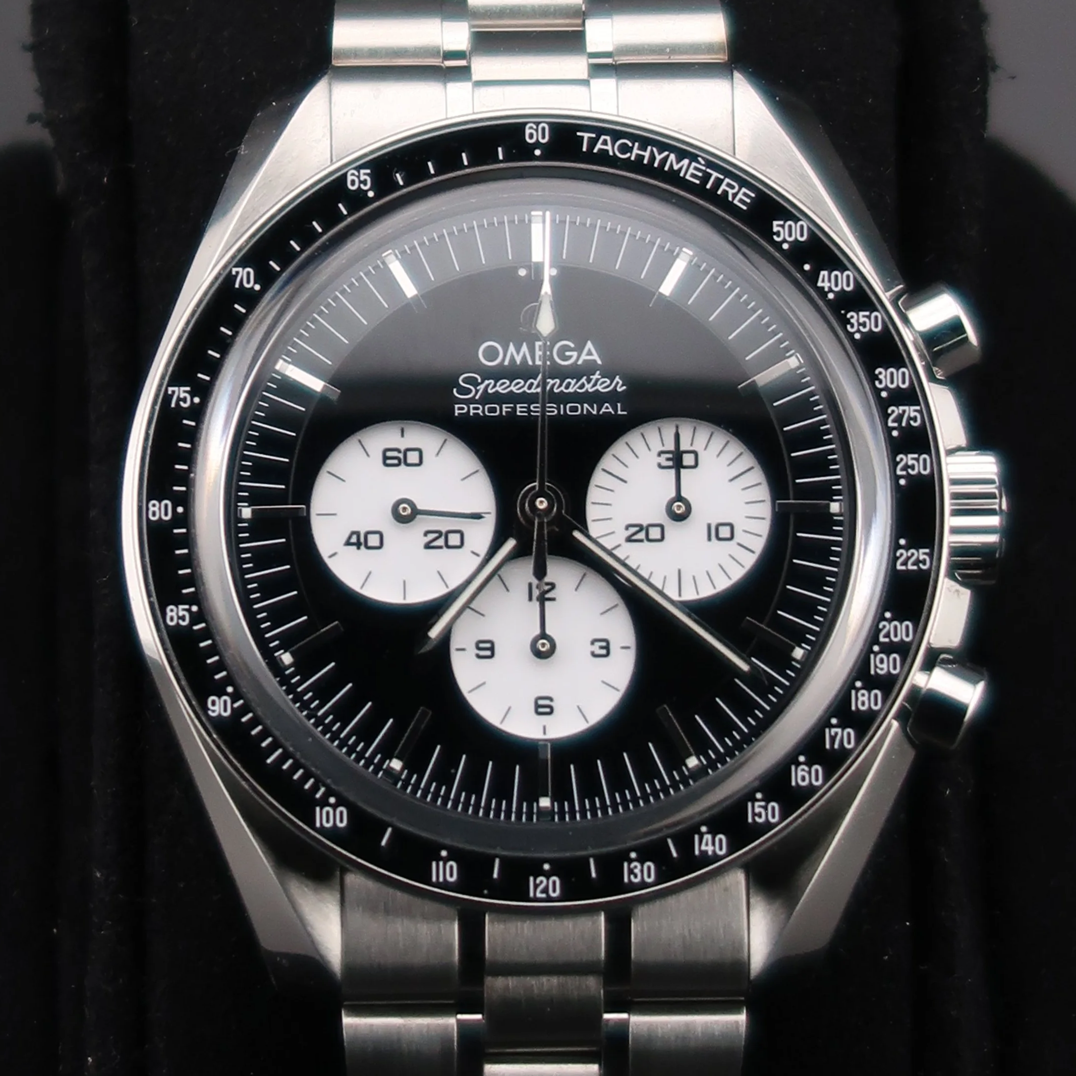 Omega Speedmaster Panda 310.30.42.2500.01.004 2026 42MM