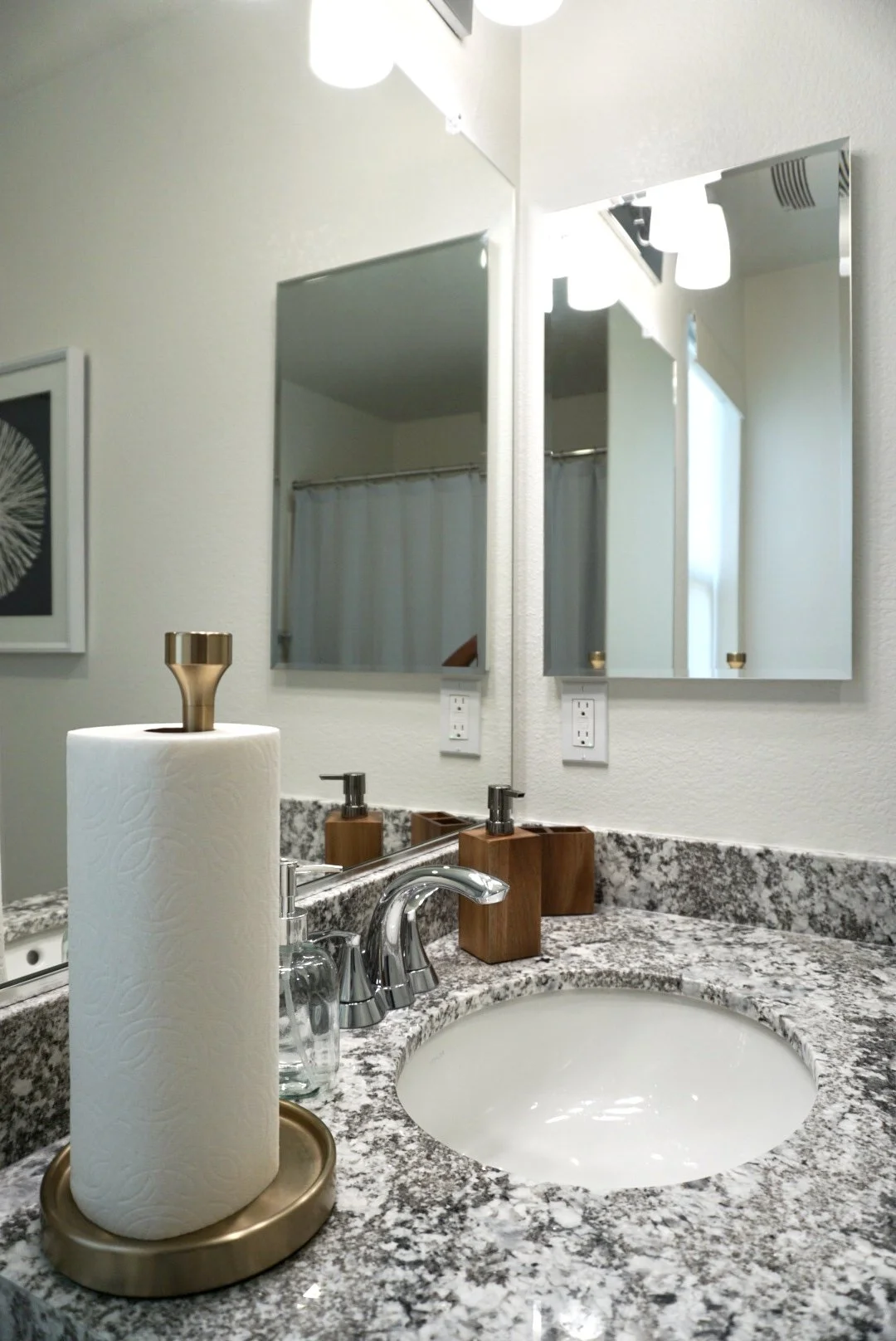 Secondary Bathroom - Photo 3 (The Serene Space).jpg