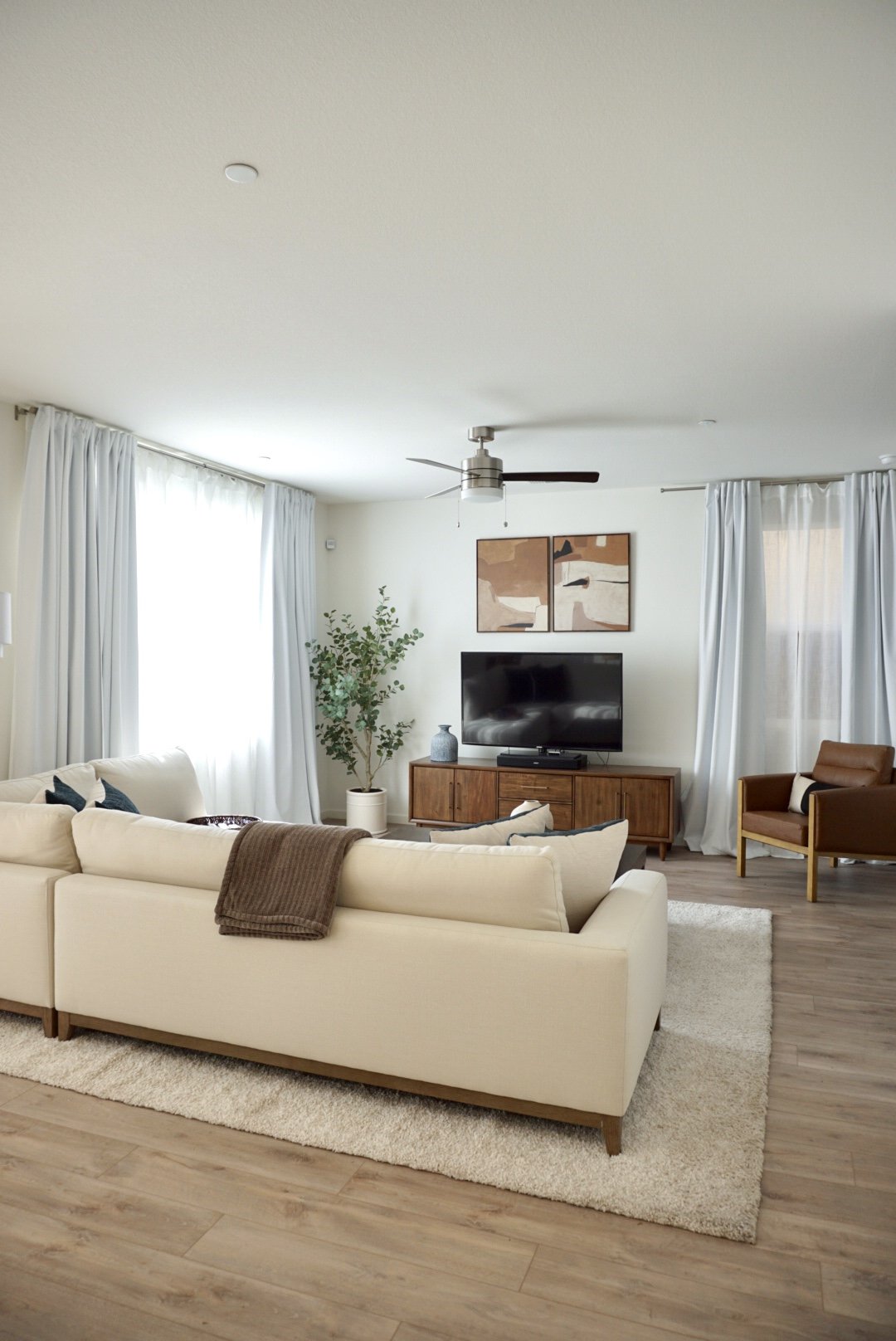 Living Room - Photo 9 (The Serene Space).JPG