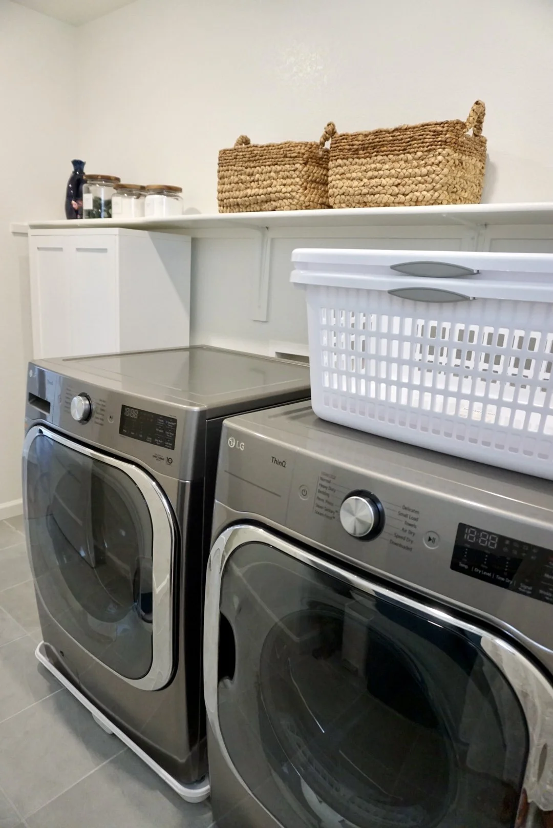 Laundry Room - Photo 3 (The Serene Space).JPG