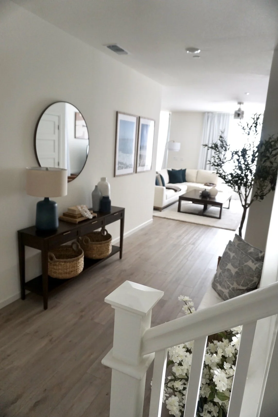 Entryway - Photo 14 (The Serene Space).JPG