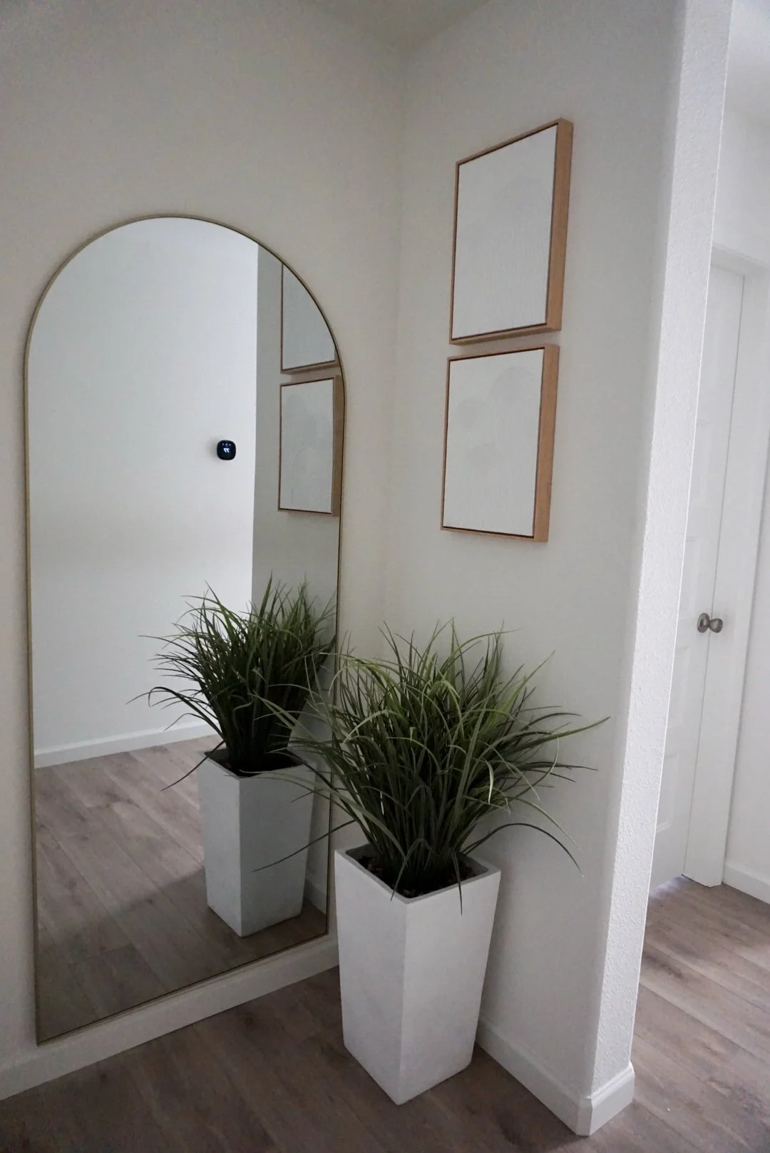 Upstairs Hallway - Photo 3 (The Serene Space).jpg