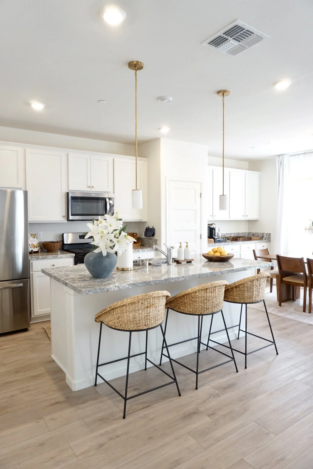 Kitchen - Photo 2 (The Serene Space).JPG