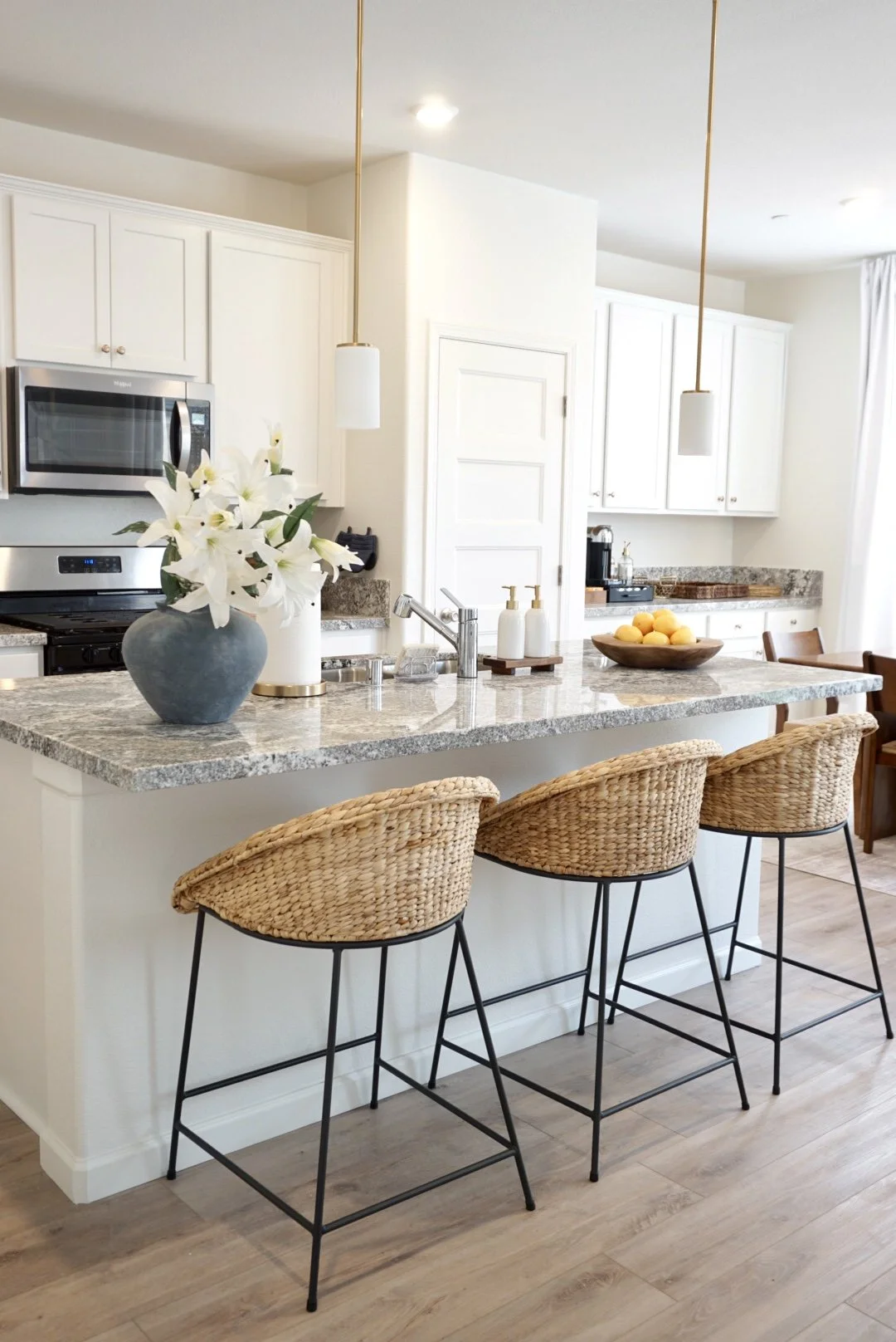 Kitchen - Photo 4 (The Serene Space).JPG