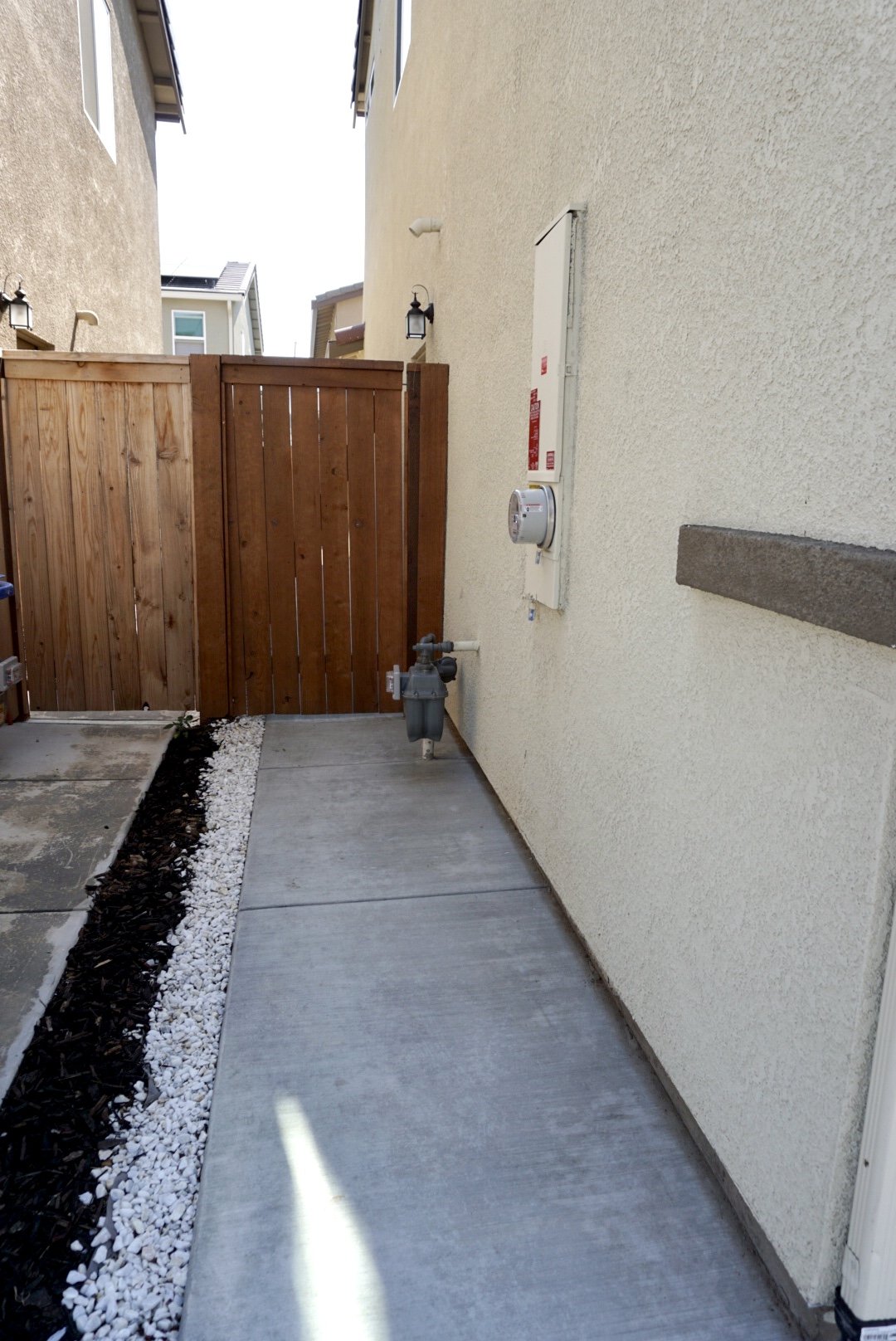 Front Yard - Photo 5 (The Serene Space).JPG