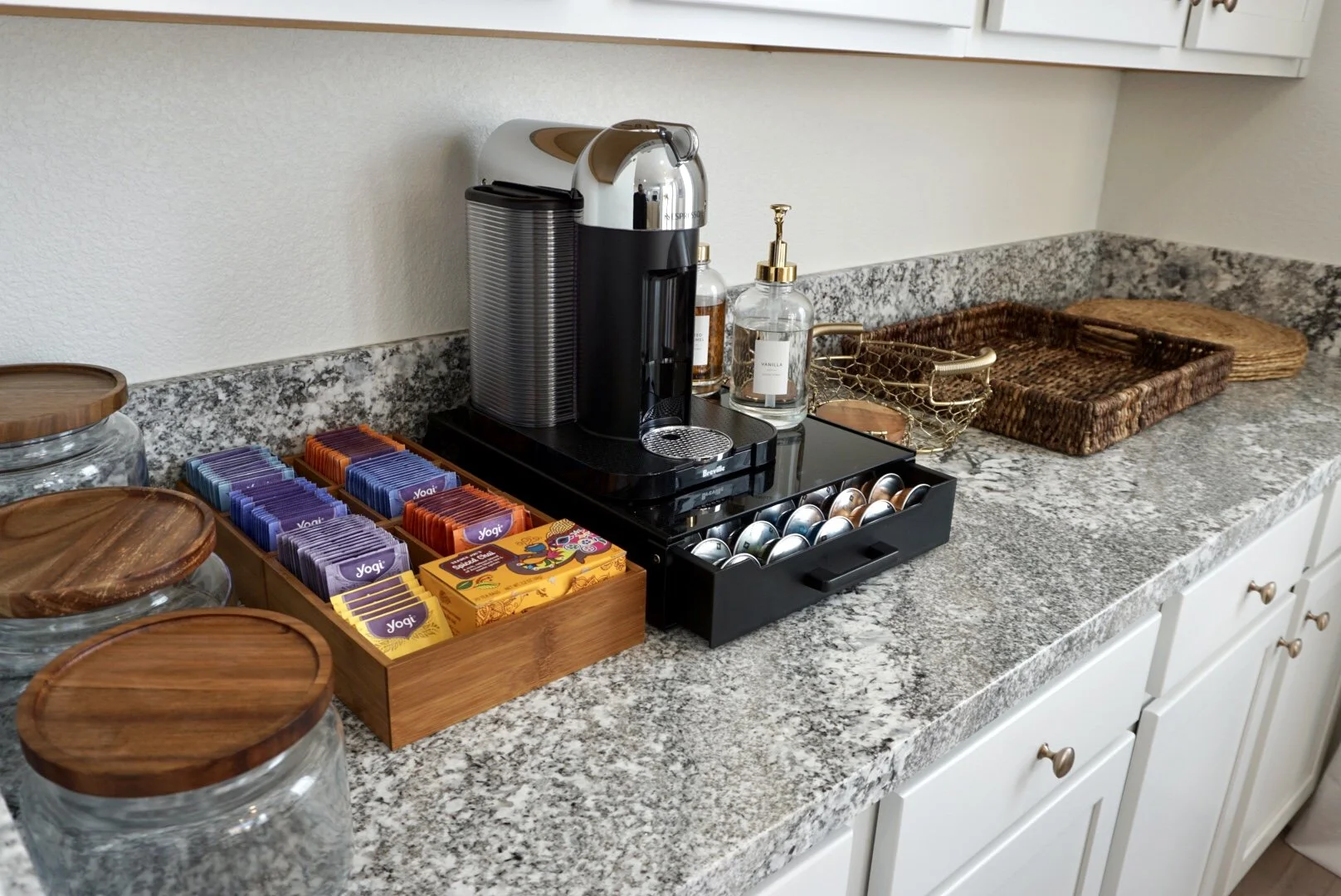 Kitchen Nook - Photo 2 (The Serene Space).JPG