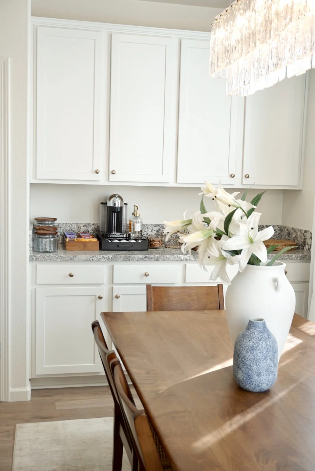Kitchen Nook - Photo 10 (The Serene Space).JPG