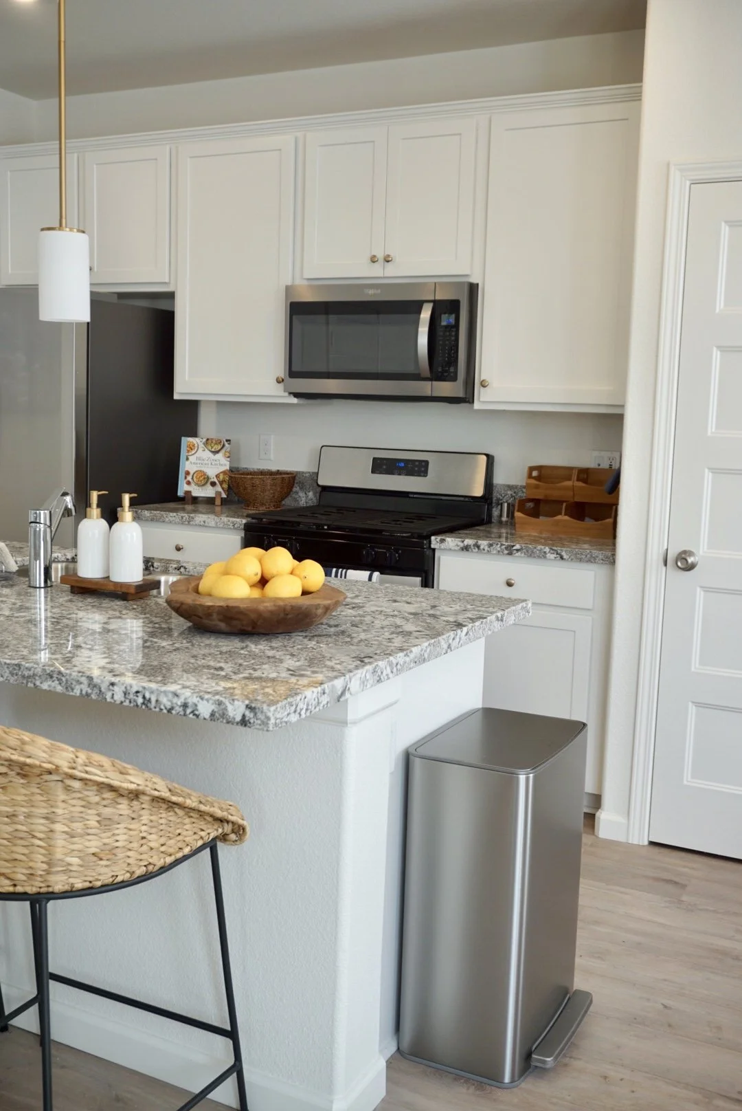 Kitchen - Photo 14 (The Serene Space).JPG