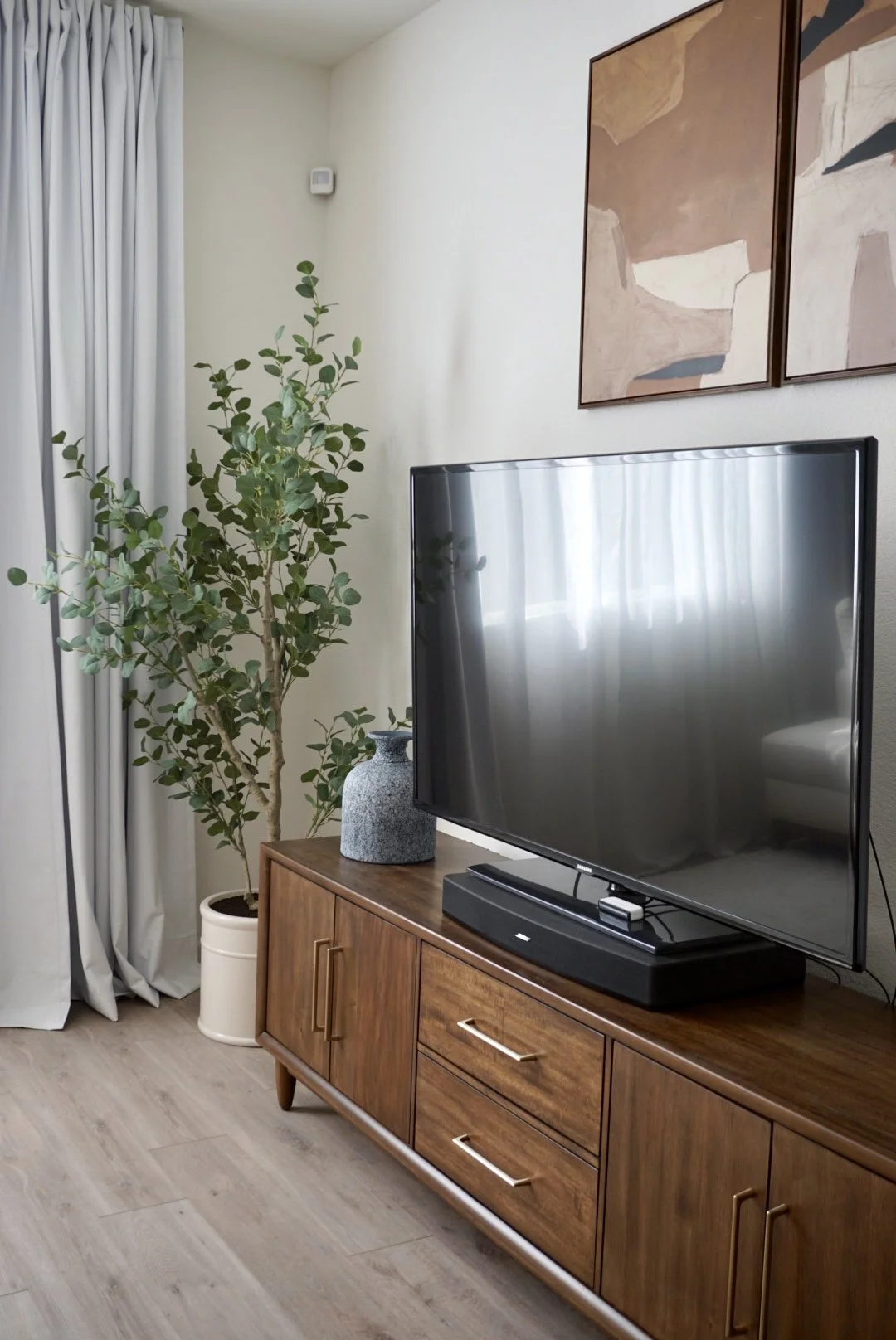 Living Room - Photo 20 (The Serene Space).JPG