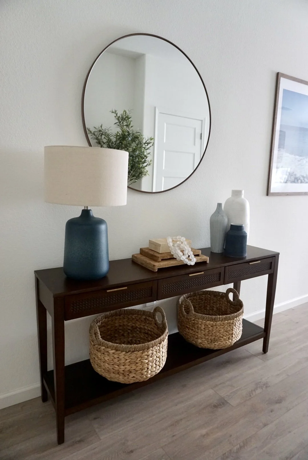 Entryway - Photo 9 (The Serene Space).JPG