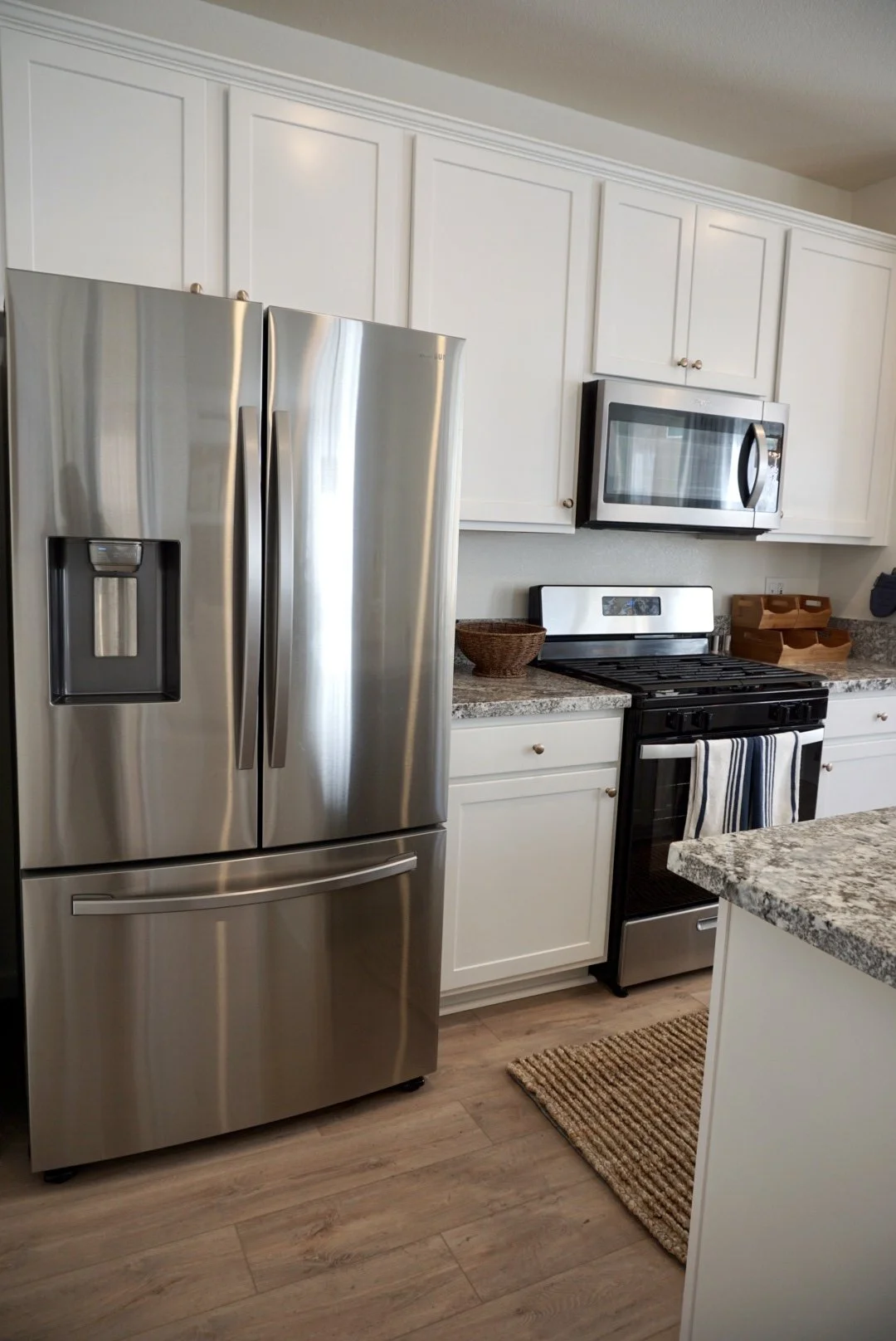 Kitchen - Photo 10 (The Serene Space).JPG