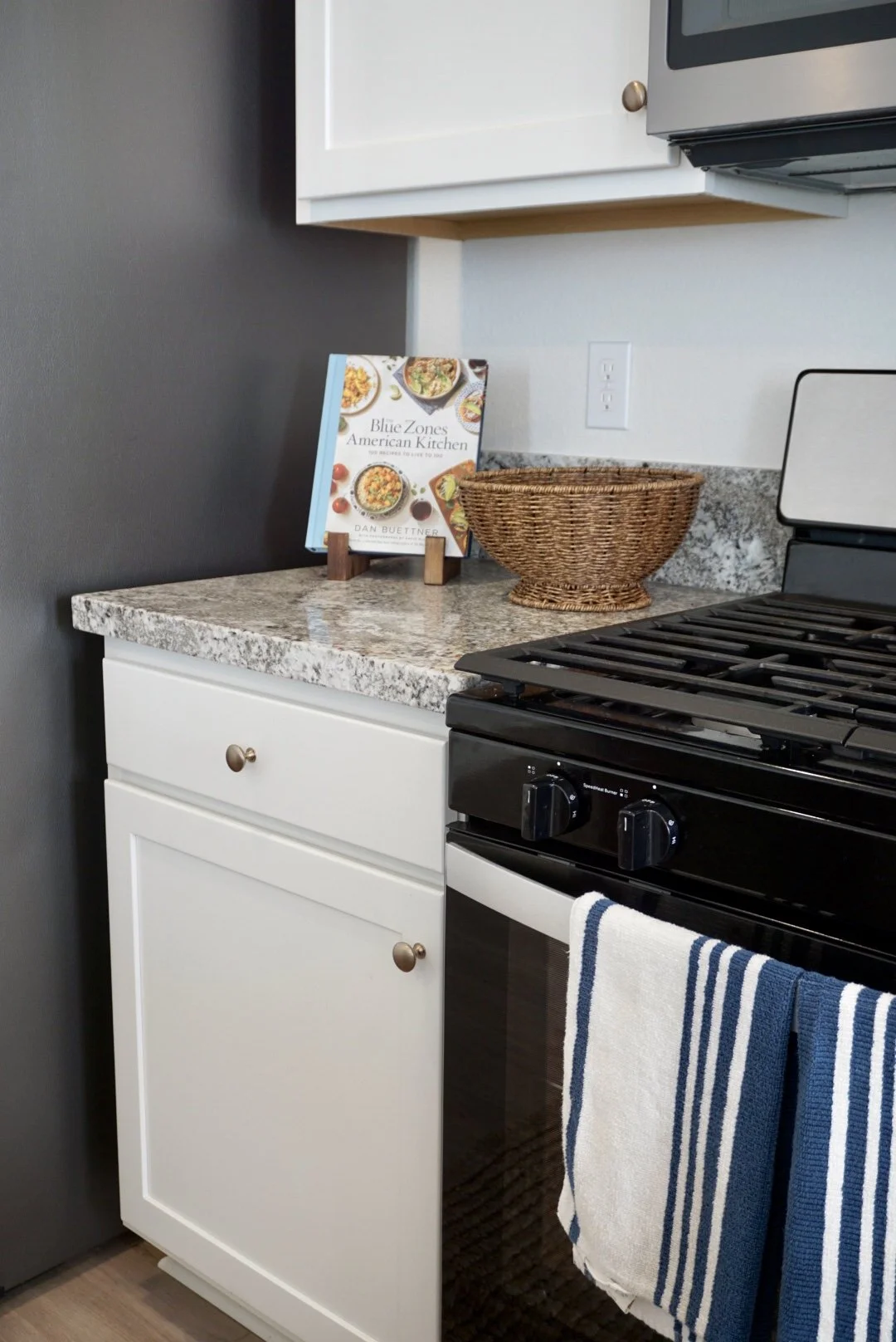 Kitchen - Photo 23 (The Serene Space).JPG