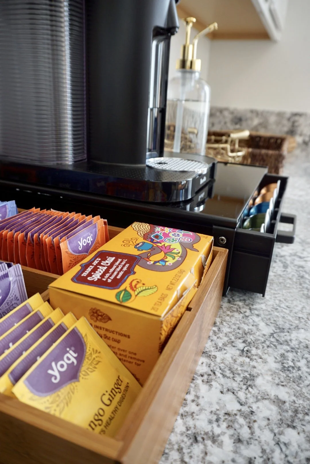 Kitchen Nook - Photo 8 (The Serene Space).JPG
