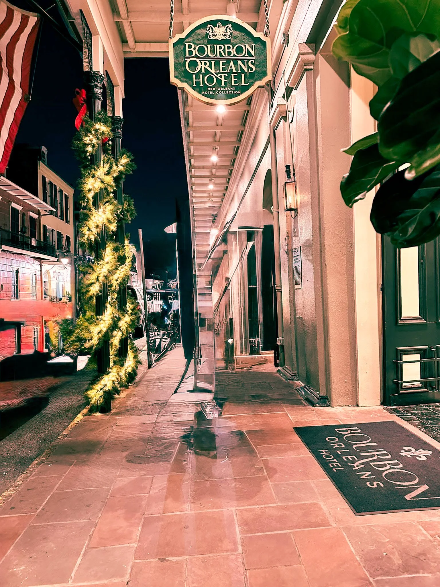 The Quiet Luxury of Staying Put the Night Before a Cruise