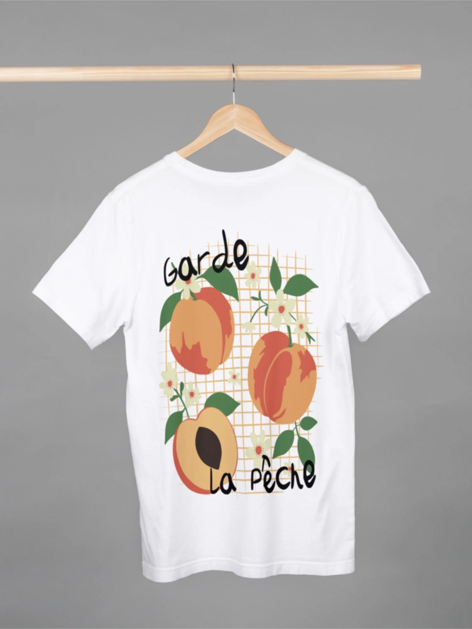 tshirt-peche-fruits-fleurs-unisexe-taille-unique.webp