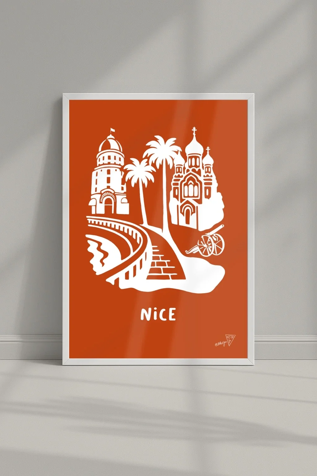 Affiche ville Nice dans un cadre, illustration graphique orange et blanche de la Côte d'Azur