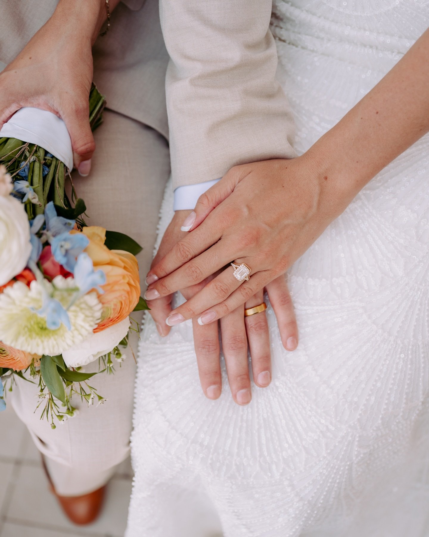 Brylee &amp; Dallins perfect August wedding🤍🕊️

#weddingphotographer #utahphotographer #utahweddingphotographer #utahbride #utahwedding