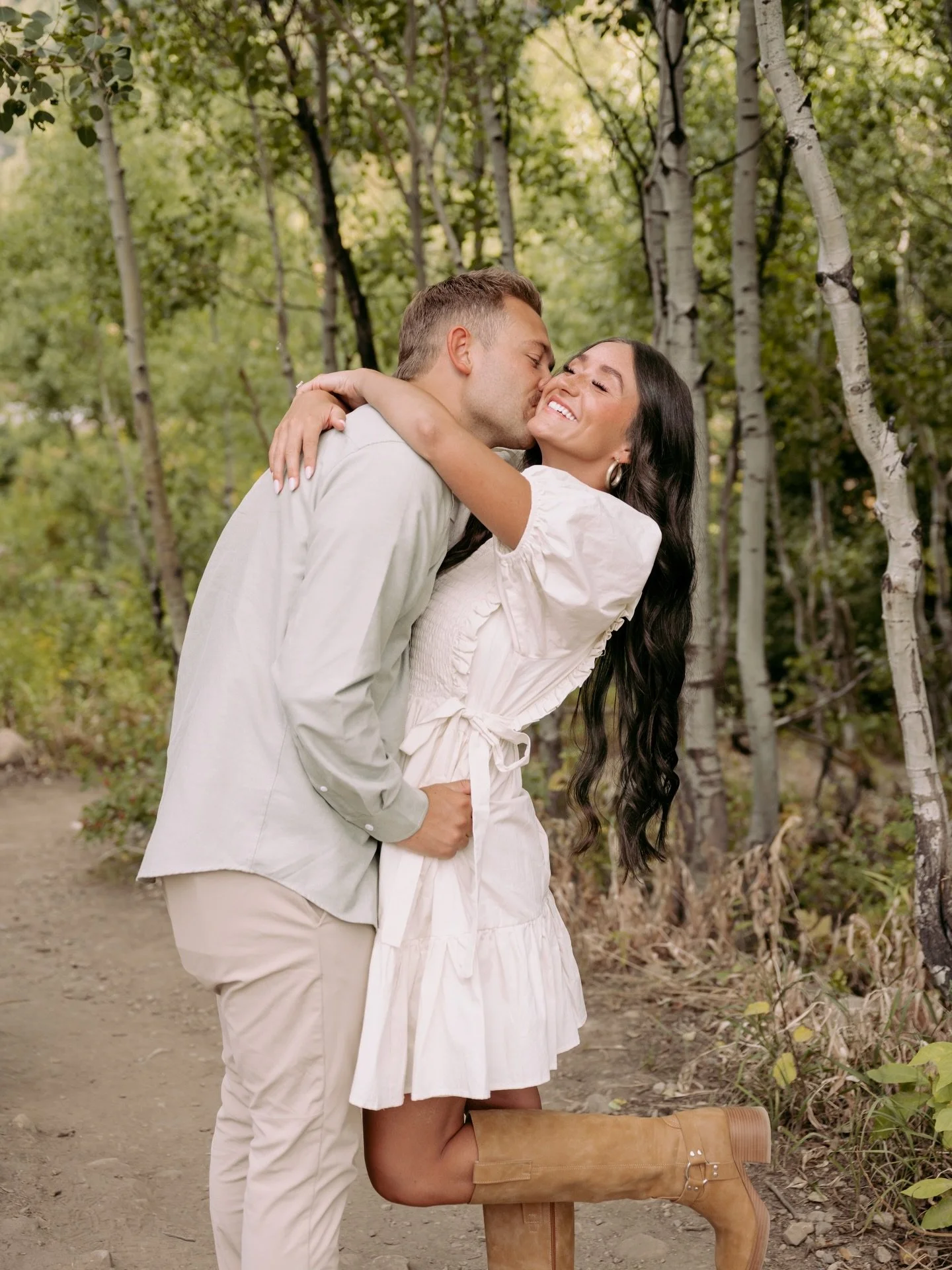 Anyone else jealous of Shea&rsquo;s long hair? I love getting to photograph these two; they&rsquo;ve come a long way😉 and I guess so have I.☺️

If you&rsquo;re ever feeling nervous or uncomfortable to get in front of the camera, I&rsquo;ve GOT you. 