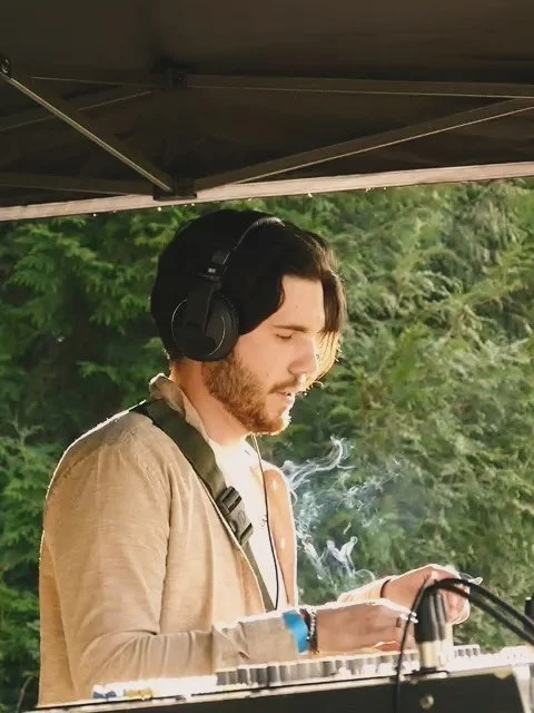 First gig in 2021 🎧 @collectif.reset