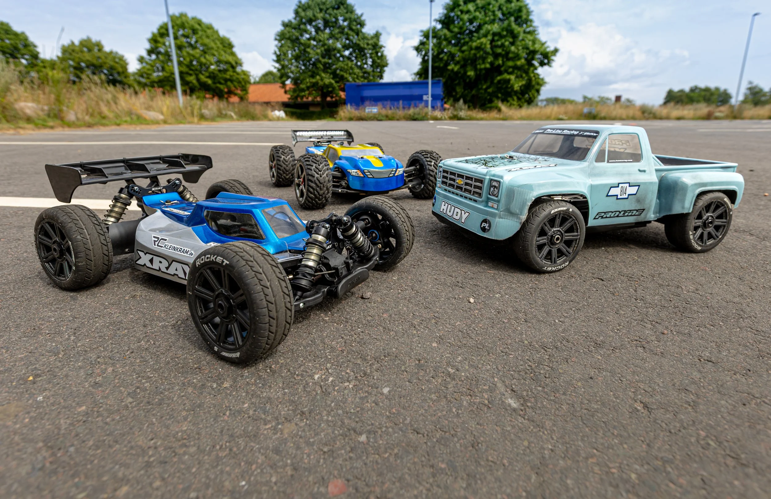 RC buggy and Truggy