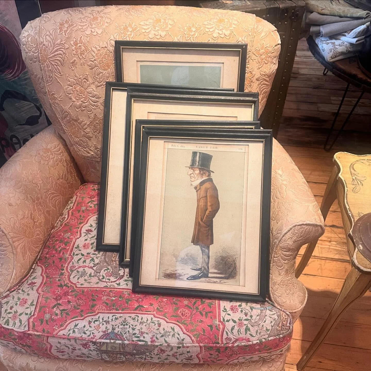 vintage framed vanity fair prints $50 each such funky little guys
Would look great in a study/ office/ or even the bathroom