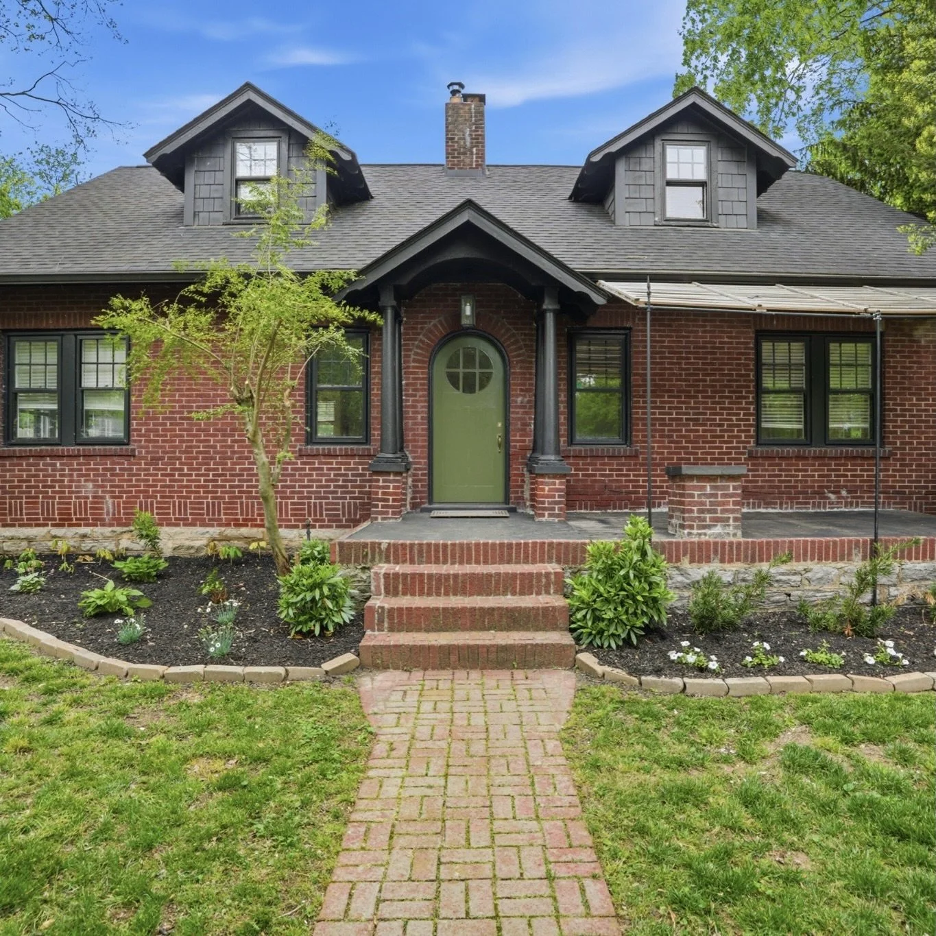 COMING SOON to Woodbine | Under $775

A renovated 1929 historic home tucked on a quiet dead-end street &mdash; nearly half an acre, 4 beds, 4 baths, 2,838 SF, and a fully remodeled detached apartment above a two-car garage with plenty of income poten