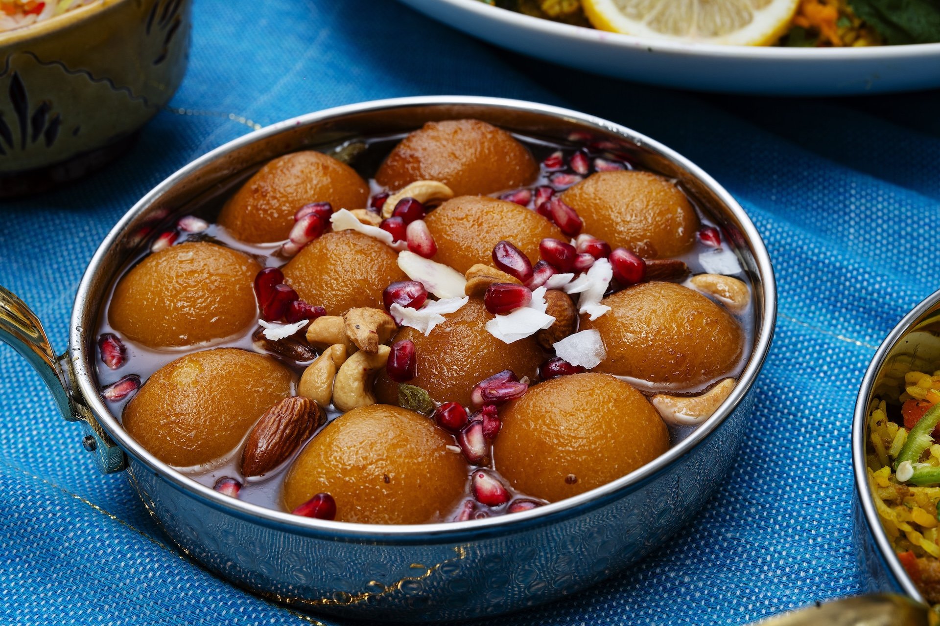 Zurdah &amp; Shahi Halwa, Gajrela &amp; Gulab Jamun- The Golden Finales of Every Celebration