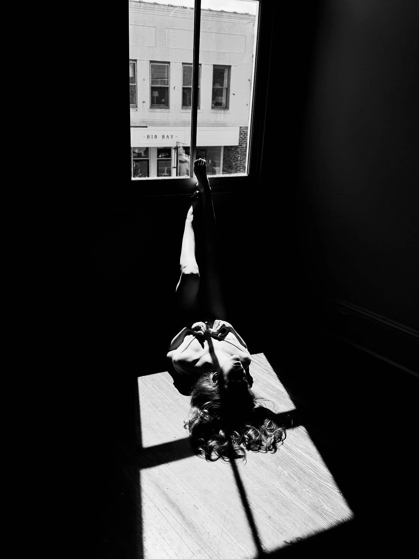 I lead women into their own becoming. My brand is where art meets your truth and becomes unforgettable.  Are you ready to speak your truth?  #theboudoirexperiencebyemily #emilyscottfineartphotography #baystreetstudiossc #beaufortscphotographer #boudo