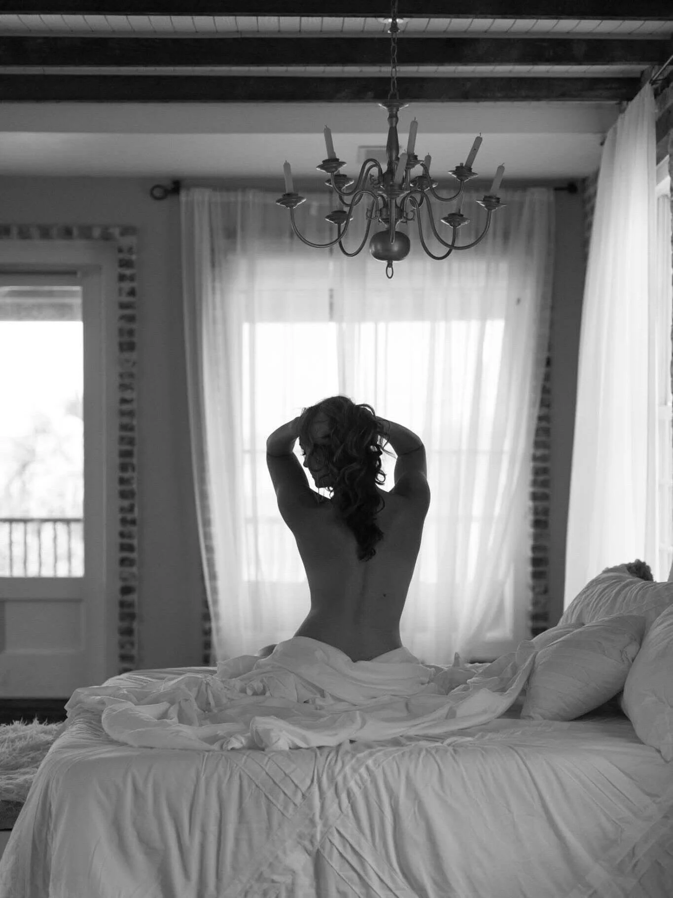 One day you&rsquo;ll look back at these photos and remember exactly how powerful you felt in this moment. That&rsquo;s the magic of boudoir. 

Now is the time to tap into that magic!

Tap the link in my bio to reserve your session.